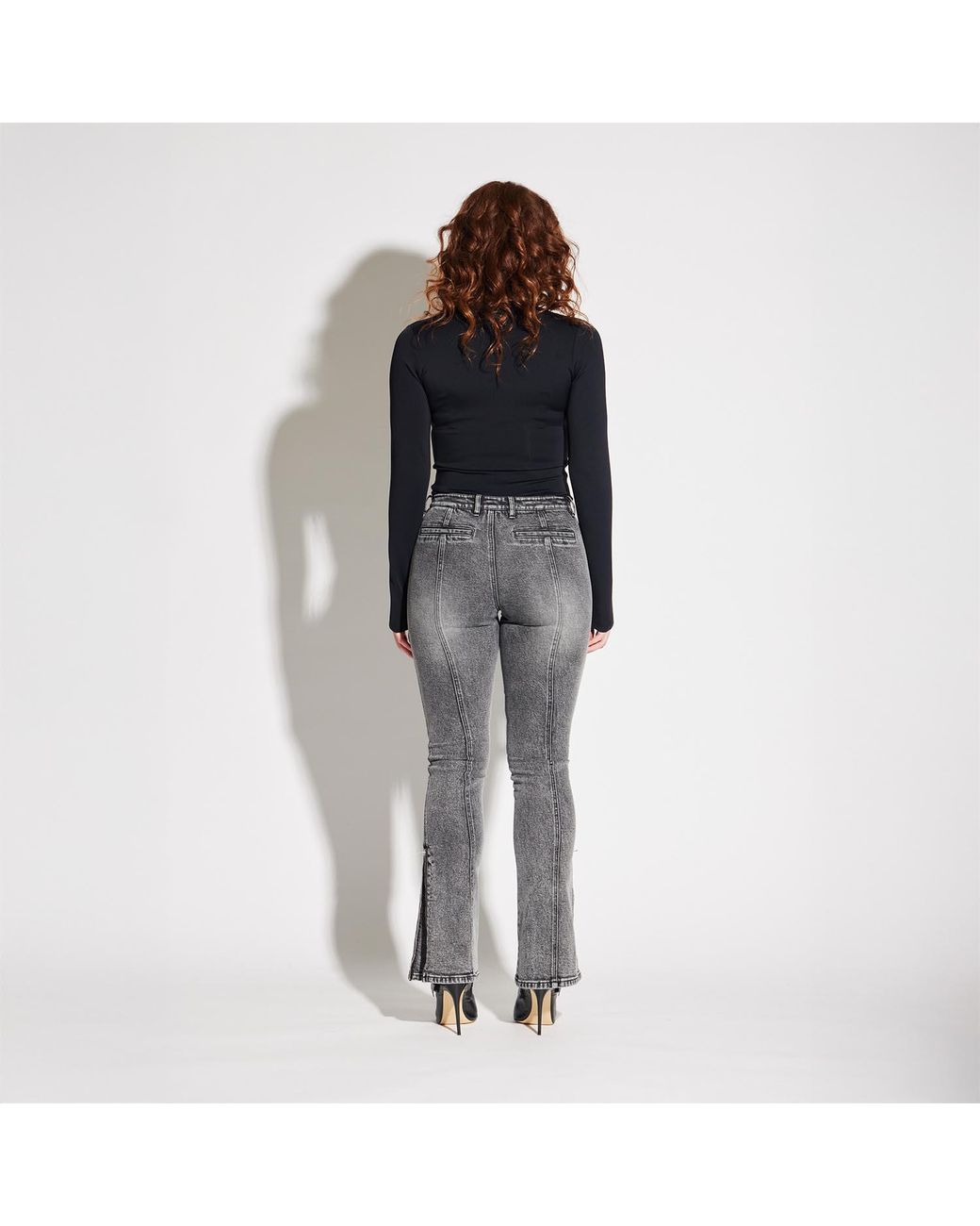 Circular Path Gray Zelda Zipper Jean