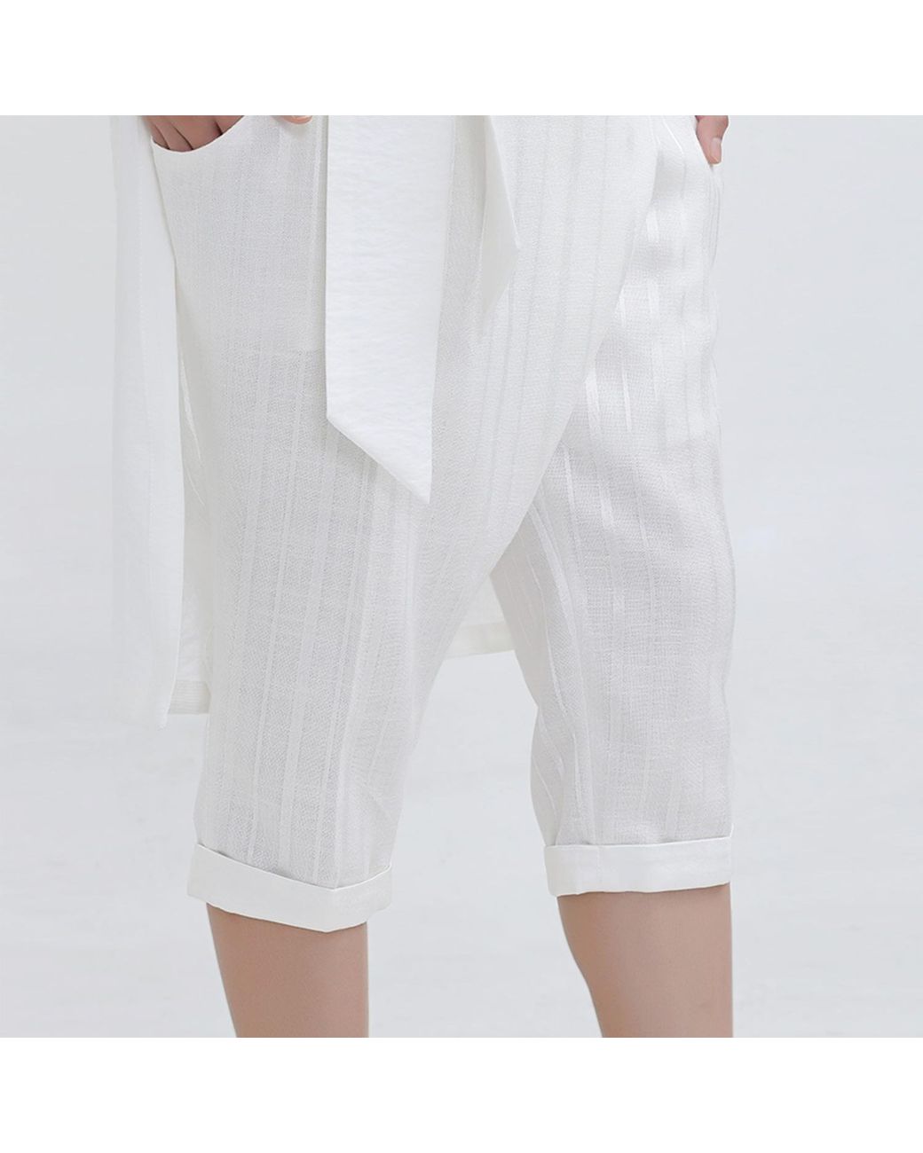 Smart and Joy Natural Satin Trim Capri Tailored Pants