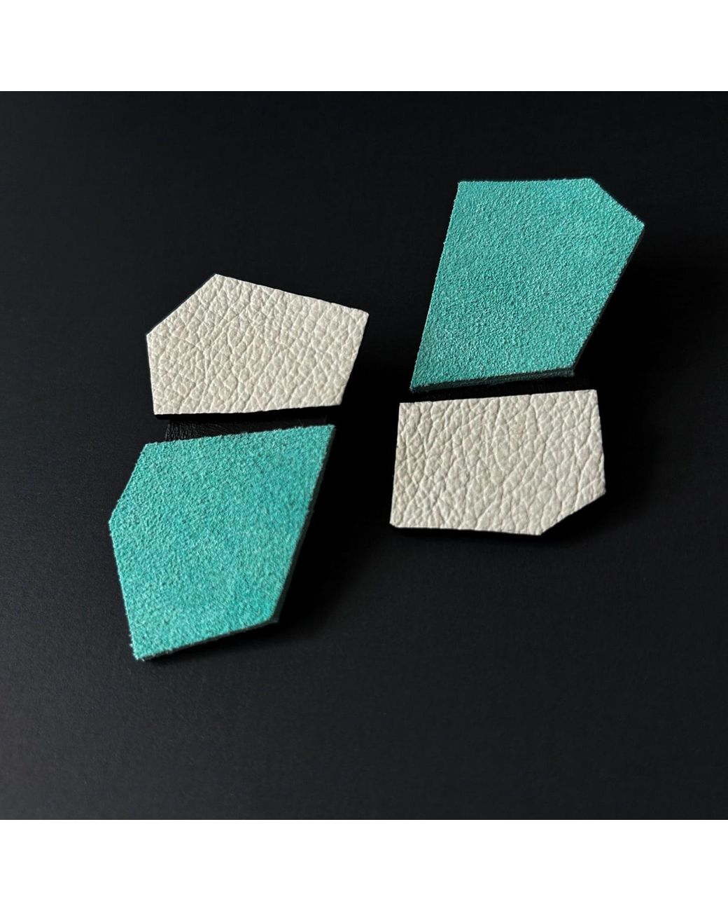 WAIWAI Green Angl Leather Earrings