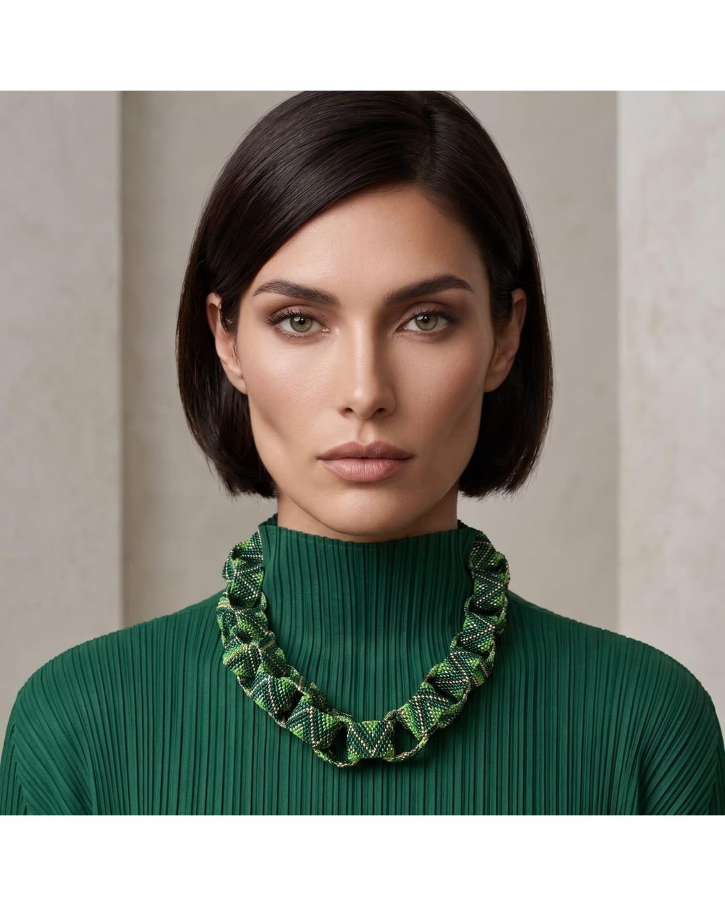 Iliana Arrazola Green Bold Chunky Link Necklace, Glass Beads, Beaded Jewelry