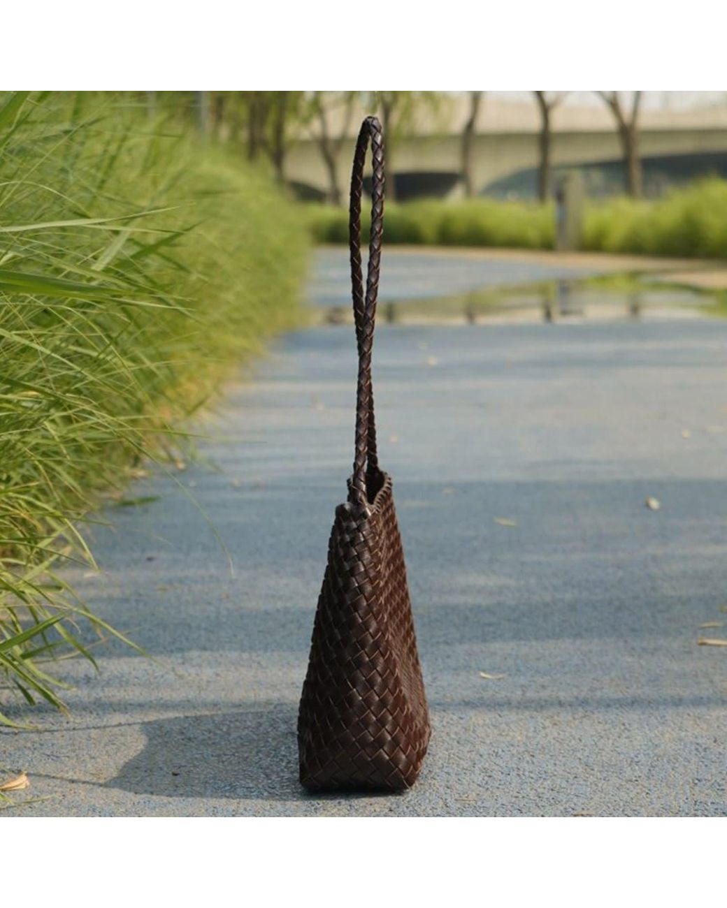 Rimini Brown Hand Weaving Vegan Leather Shoulder Bag 'Suzy'