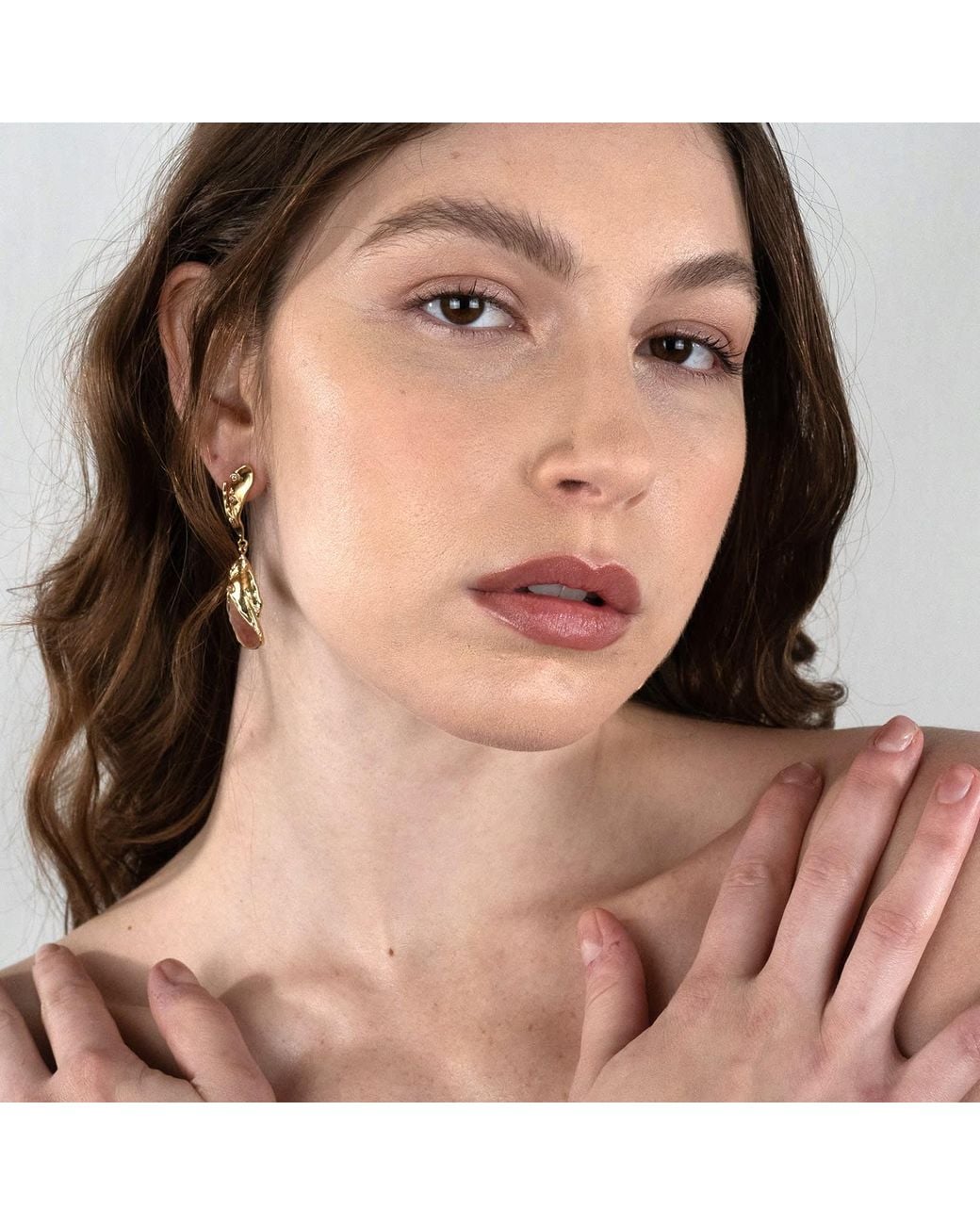Rare Matters Jewelry Metallic Strawberry Quartz Wave Drop Earrings