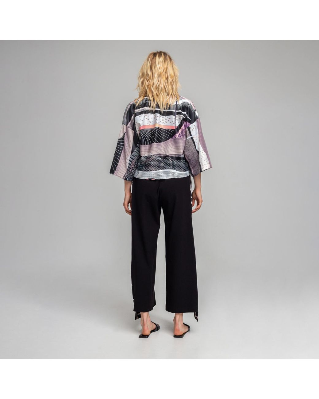ARTISTA Blue Gaia Cropped Kimono