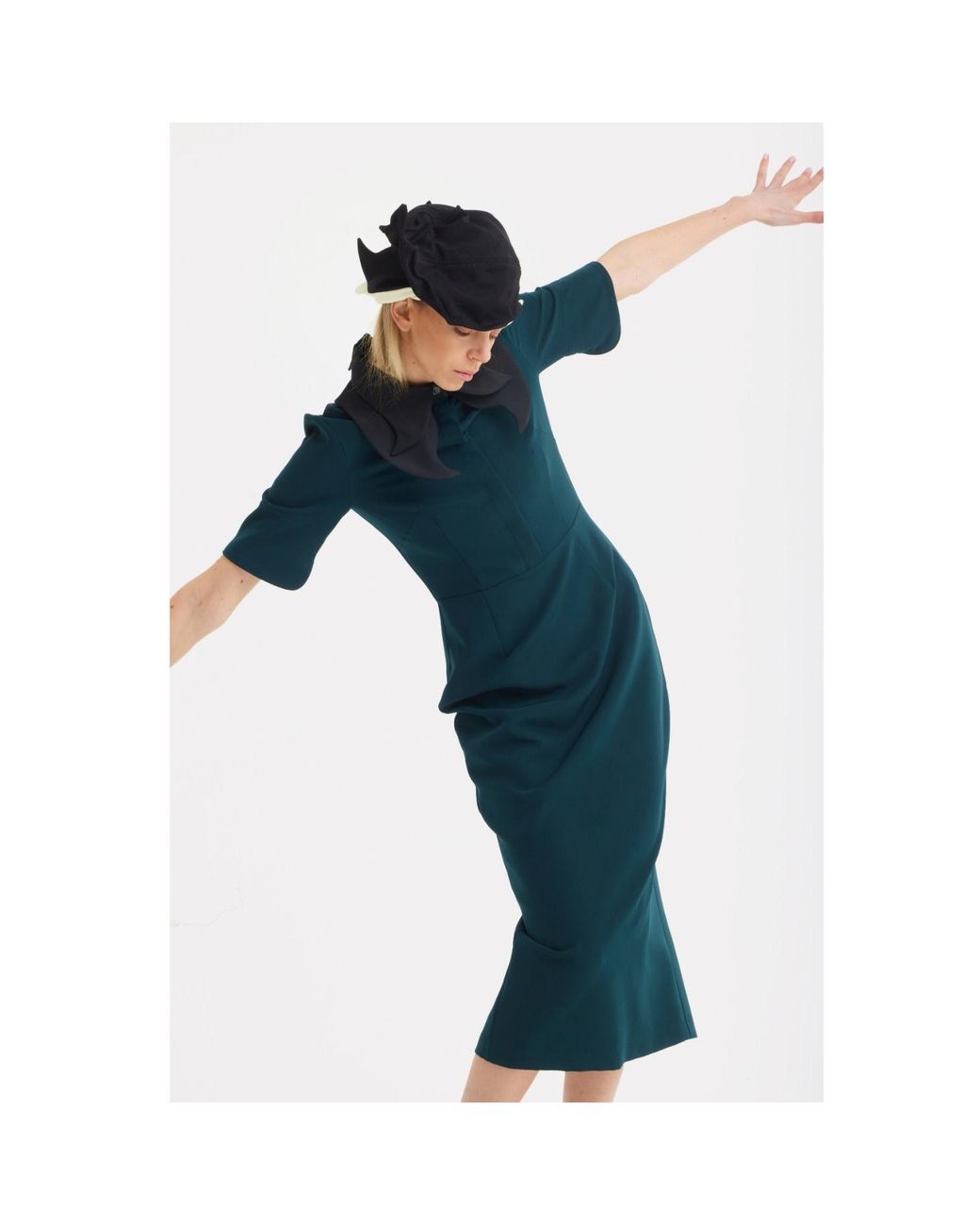 Julia Allert Green Polished Fitted Midi Short Sleeve Dress