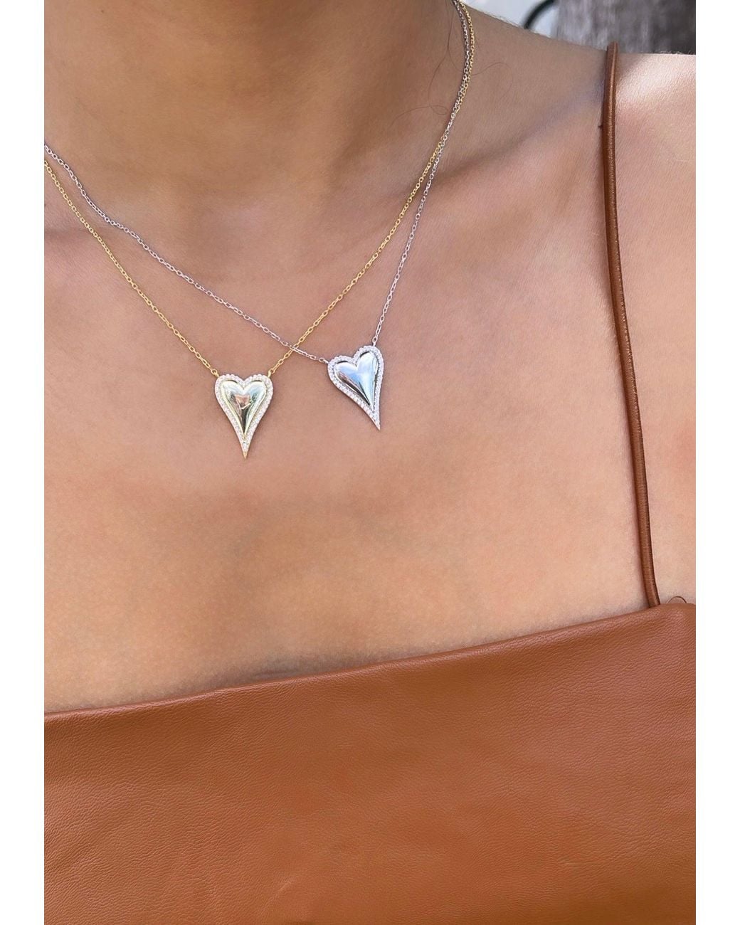 SHYMI Metallic Pave Outline Heart Necklace