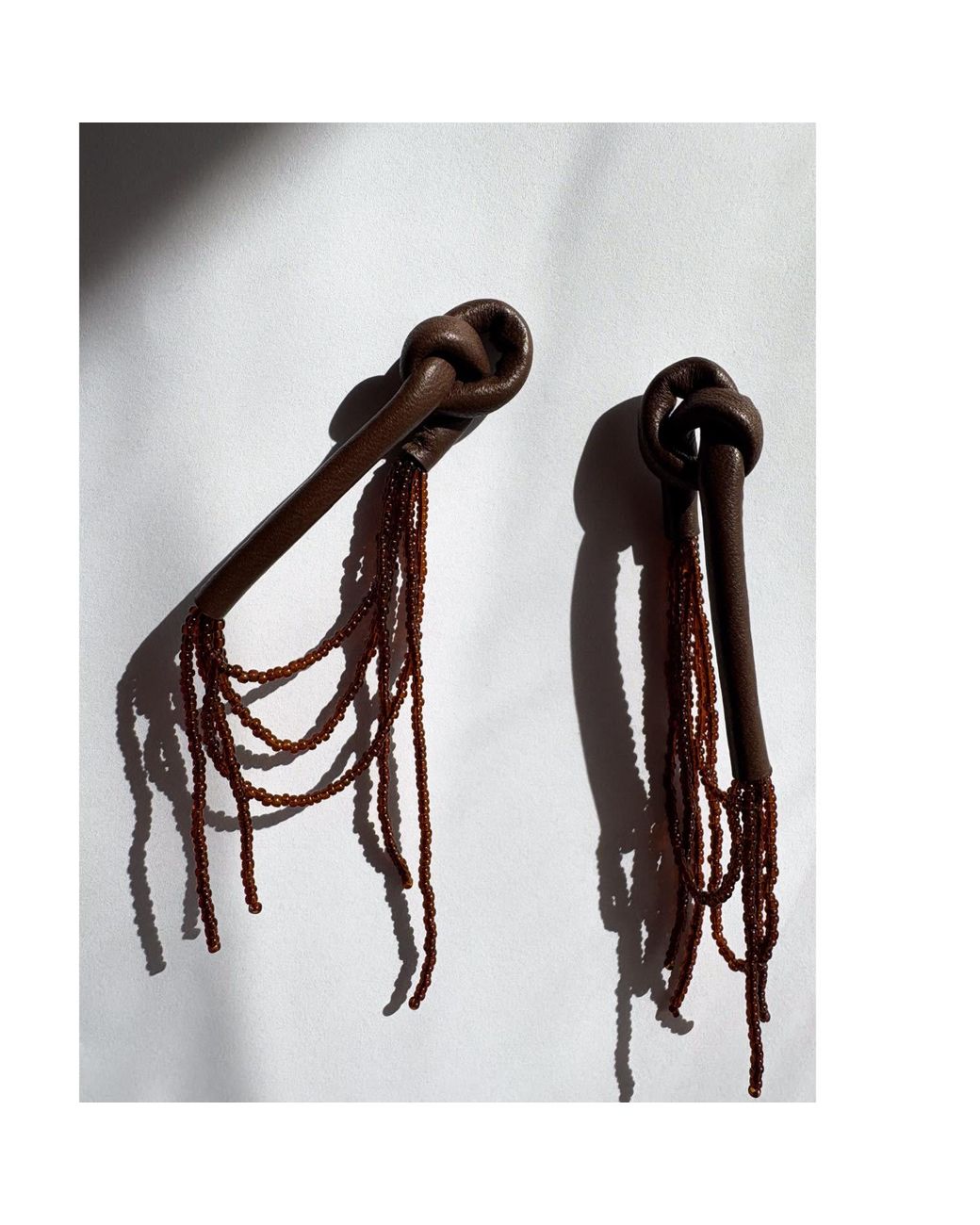 WAIWAI Black Knot Bead Strand Earrings