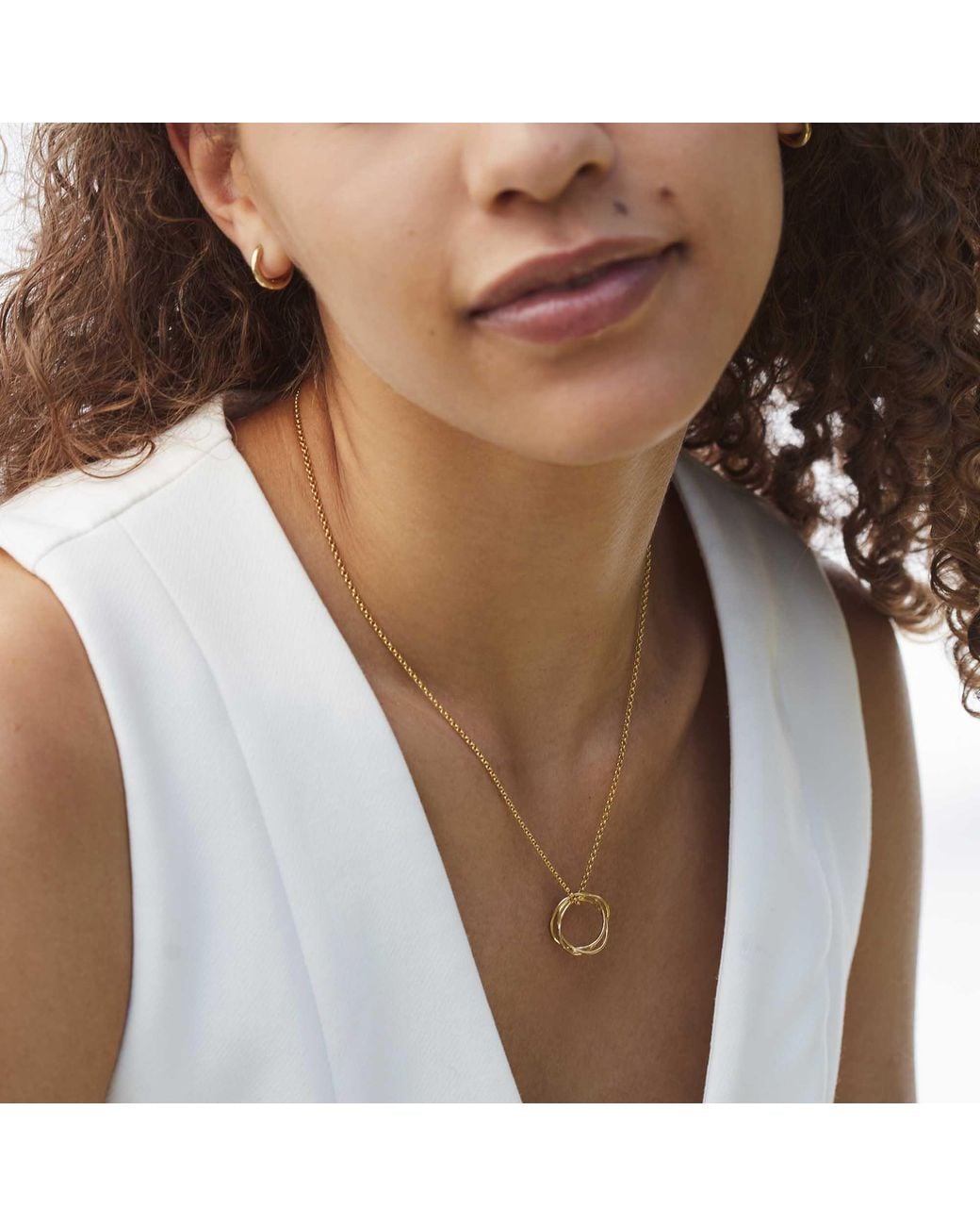 Muru Metallic Karma Circle Necklace