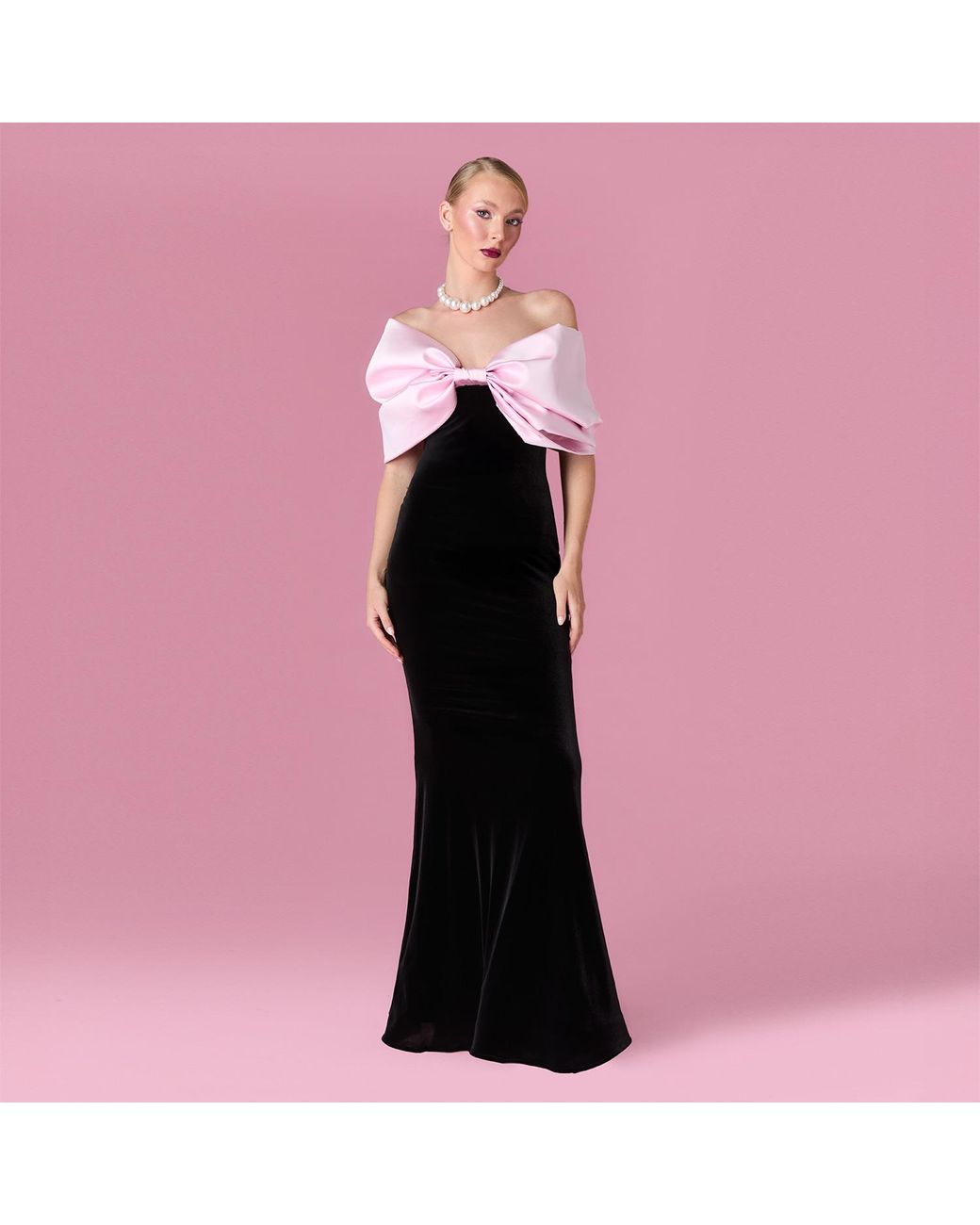 Nur Karaata Black Allure Gown