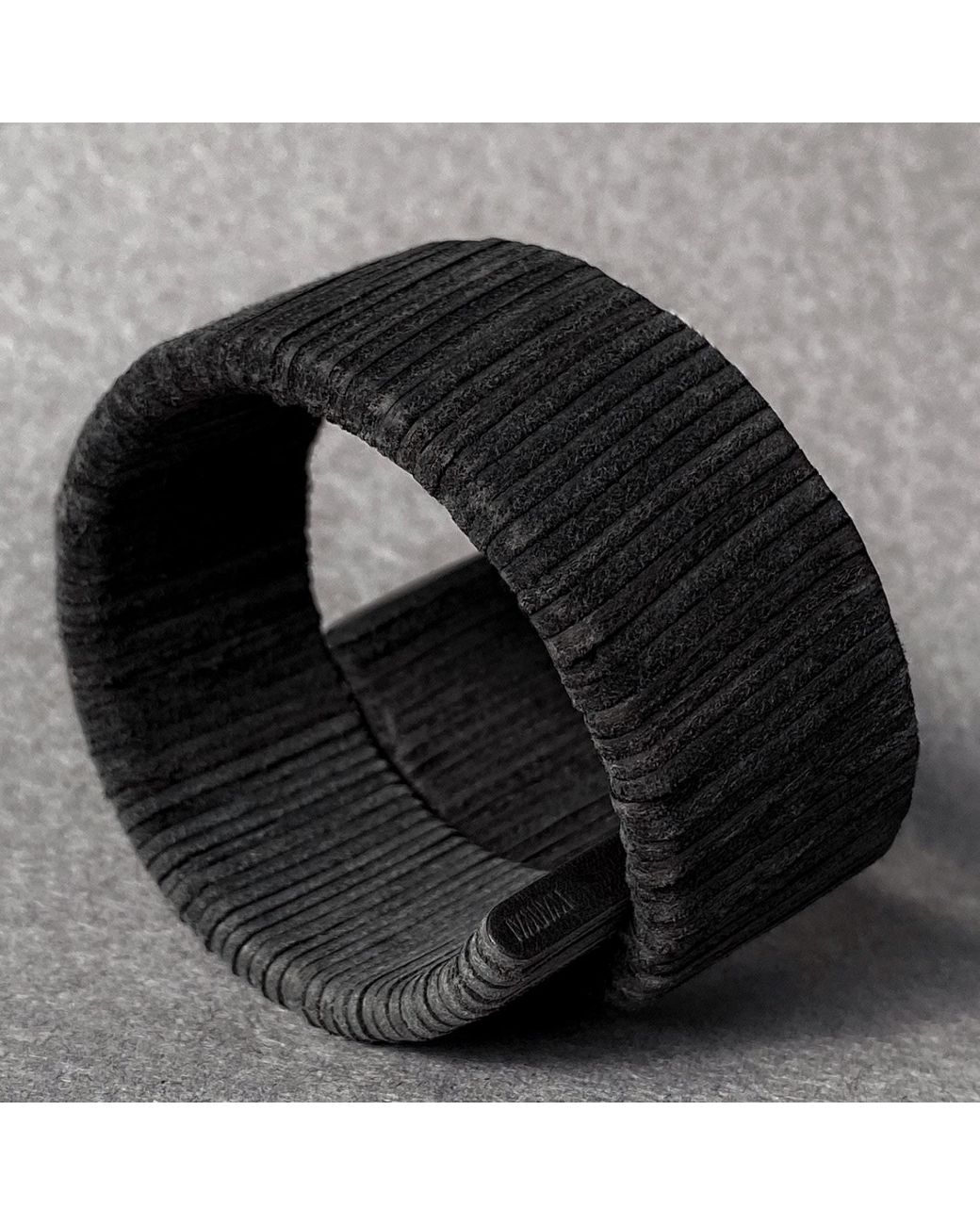 WAIWAI Black Ribbed Cuff Bracelet