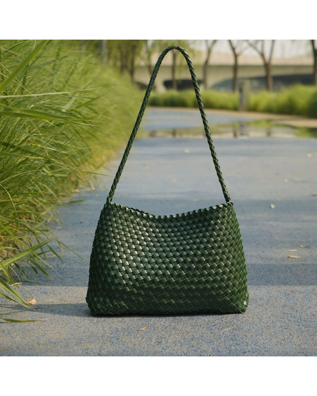 Rimini Green Hand Weaving Vegan Leather Shoulder Bag 'Suzy'