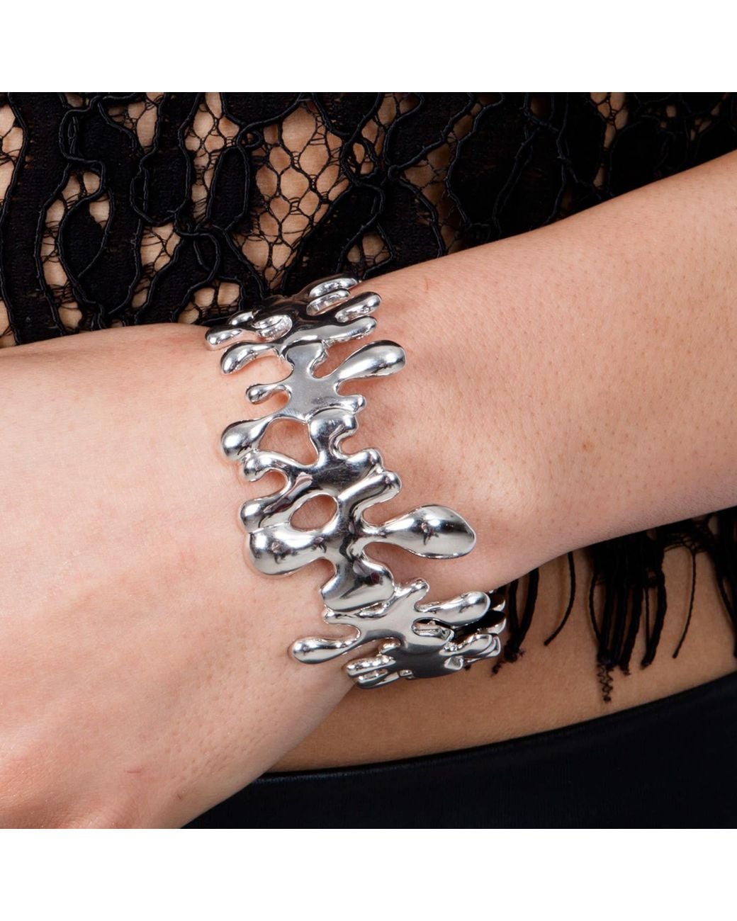 Lucy Quartermaine White Sterling Splash Hinged Bangle