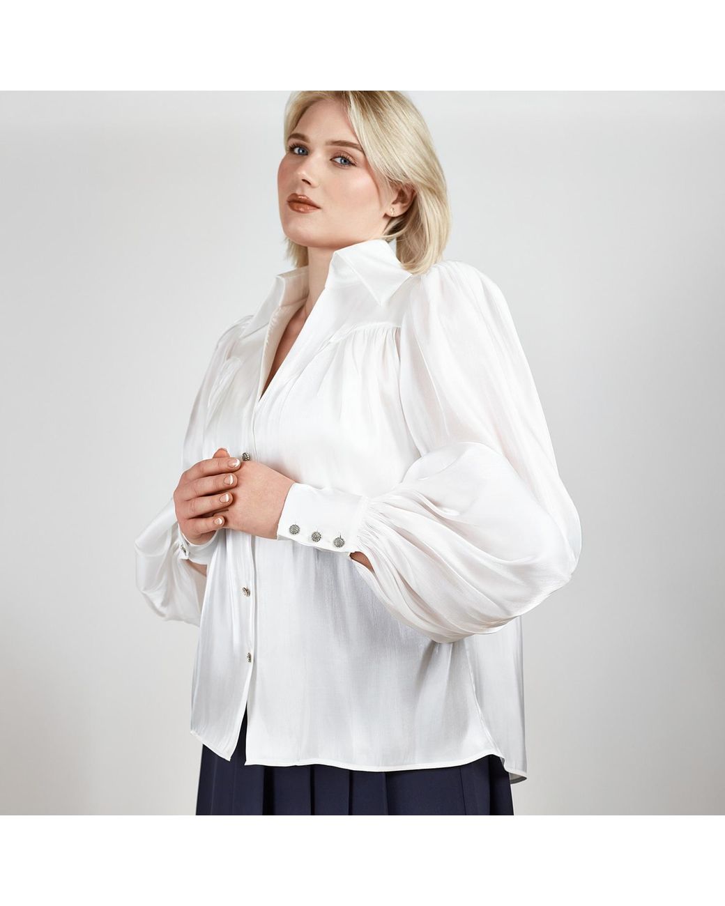 Femponiq White Puff Sleeve V-Neck Gathered Shirt