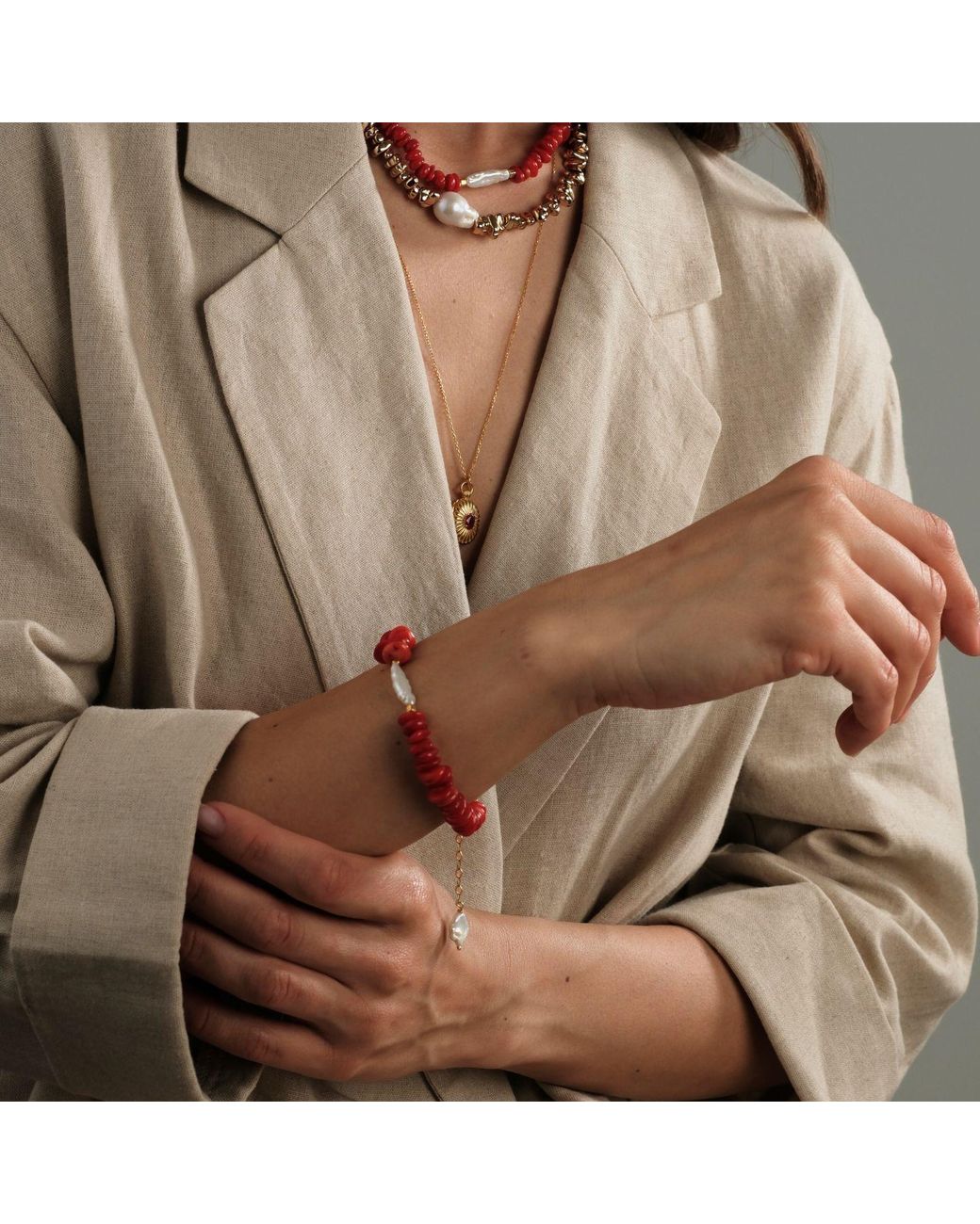 LINYA JEWELLERY Red Amorphous Baroque Pearl Coral Bracelet