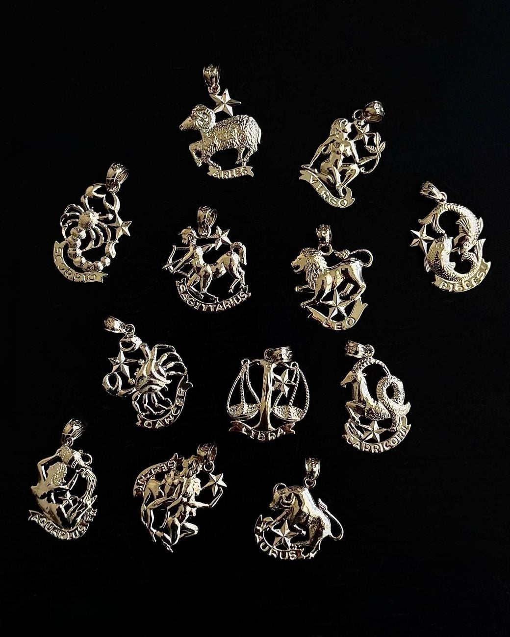 Öugie Metallic The Sagittarius Pendant
