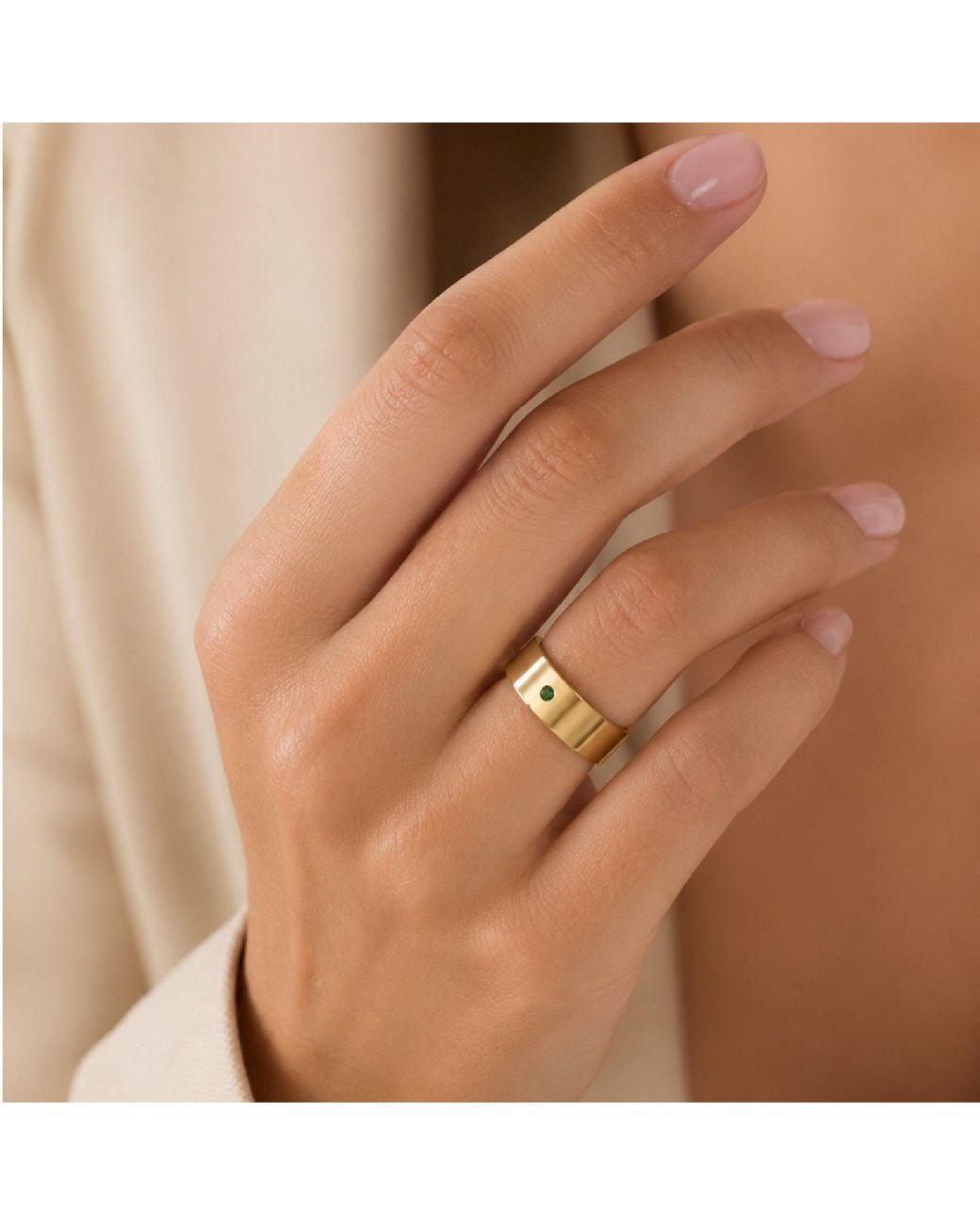Unaloe Metallic Plated Wide Band Ring With Natural Emerald
