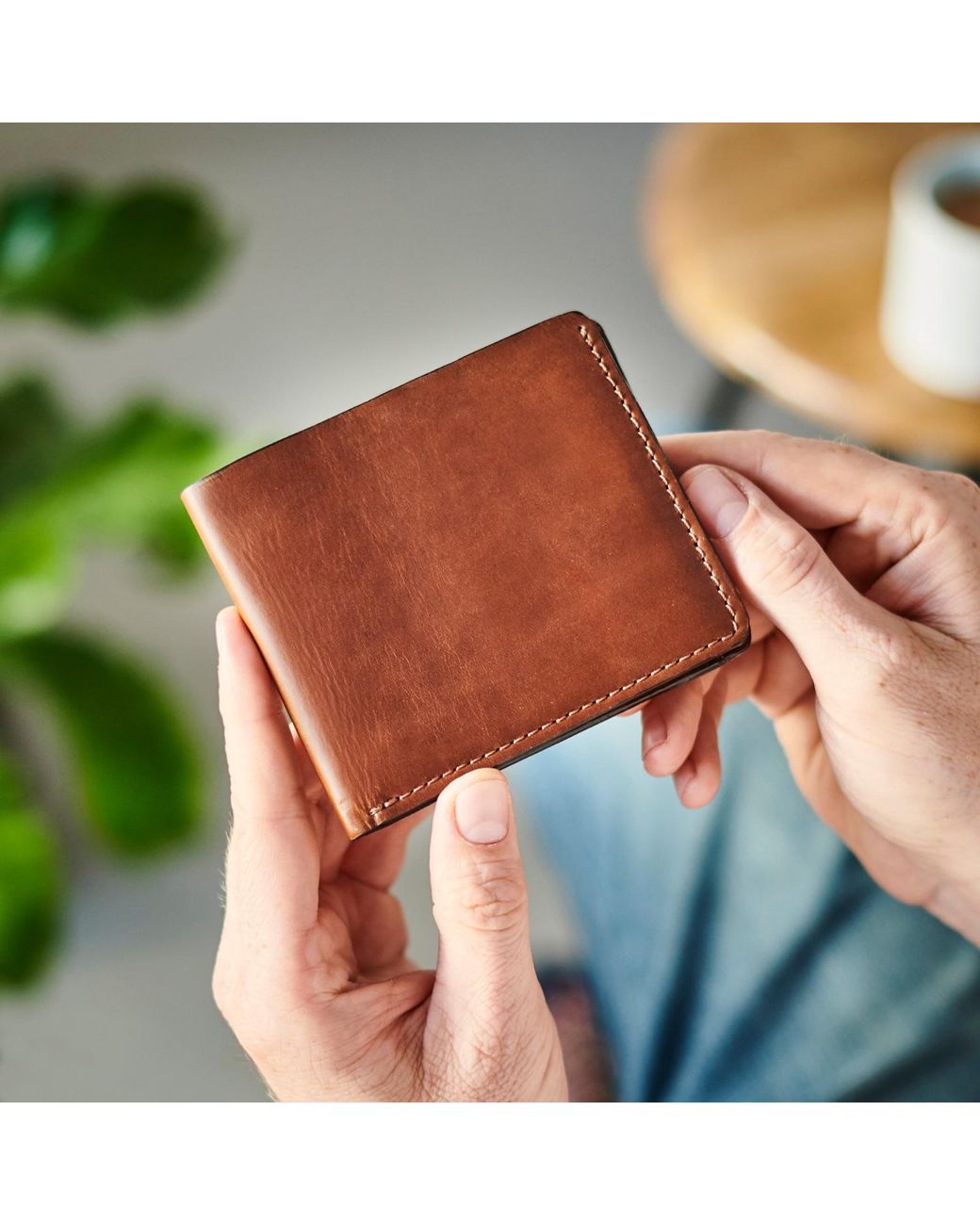 VIDA VIDA Brown Luxe Tan Leather Wallet With Coin Pocket for men
