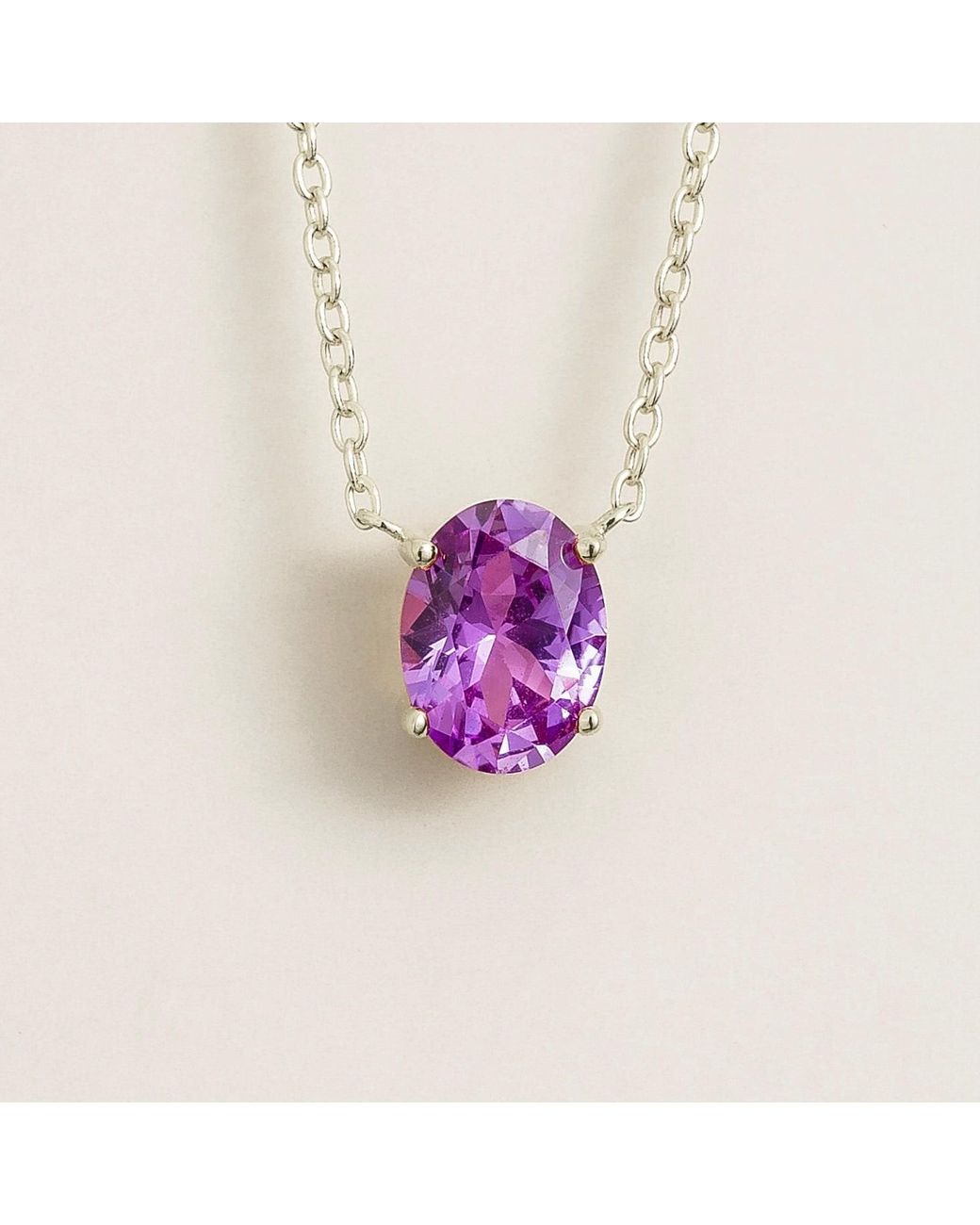 Juvetti Purple Ovo Necklace Set With Sapphire