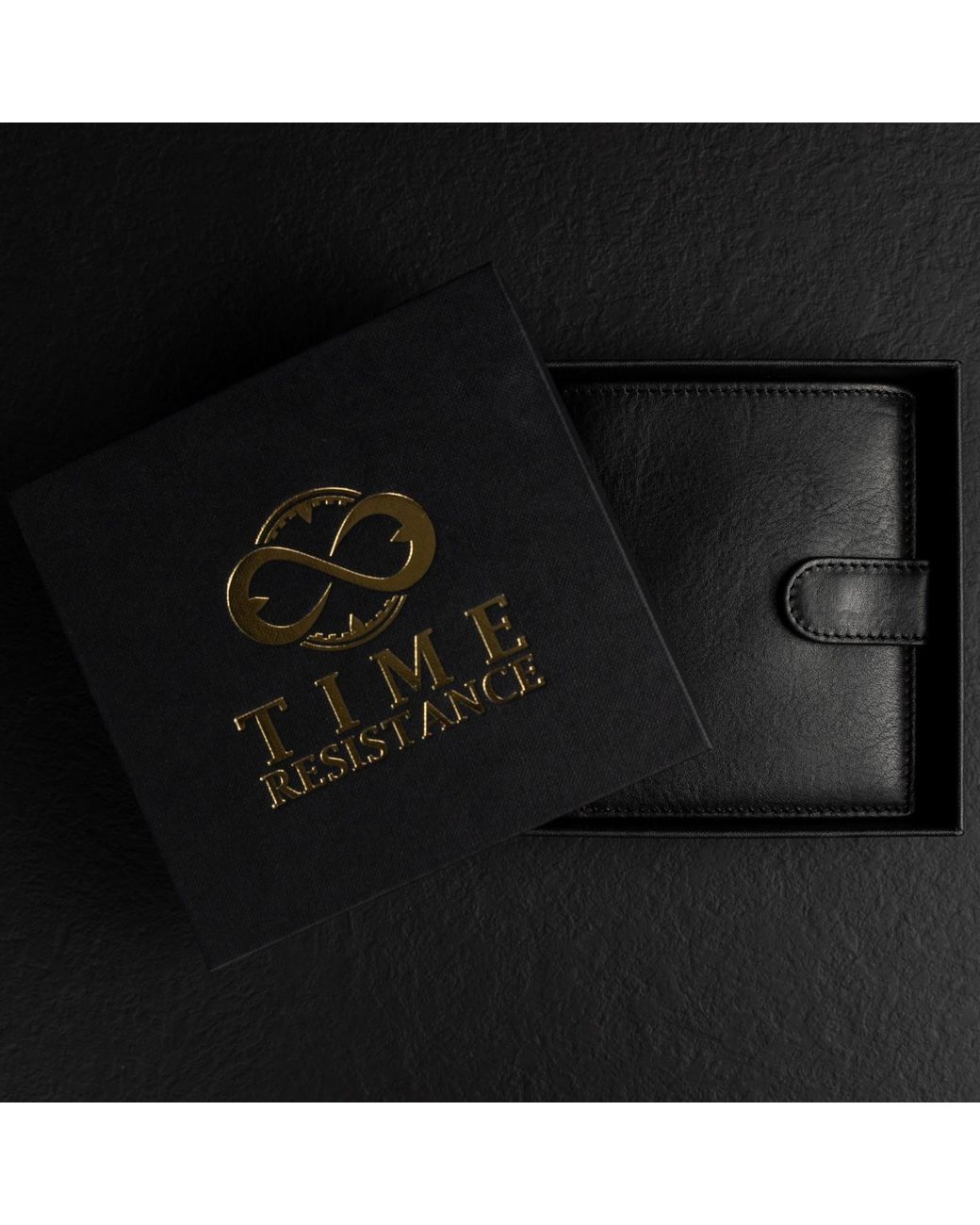Time Resistance Black Leather Bifold Wallet With A Snap Closure for men