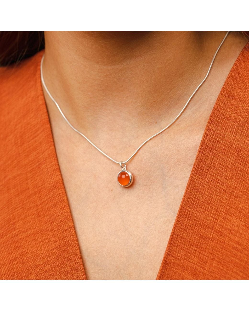 Lily Charmed White Sterling Agate Healing Stone Necklace With Round Snake Chain