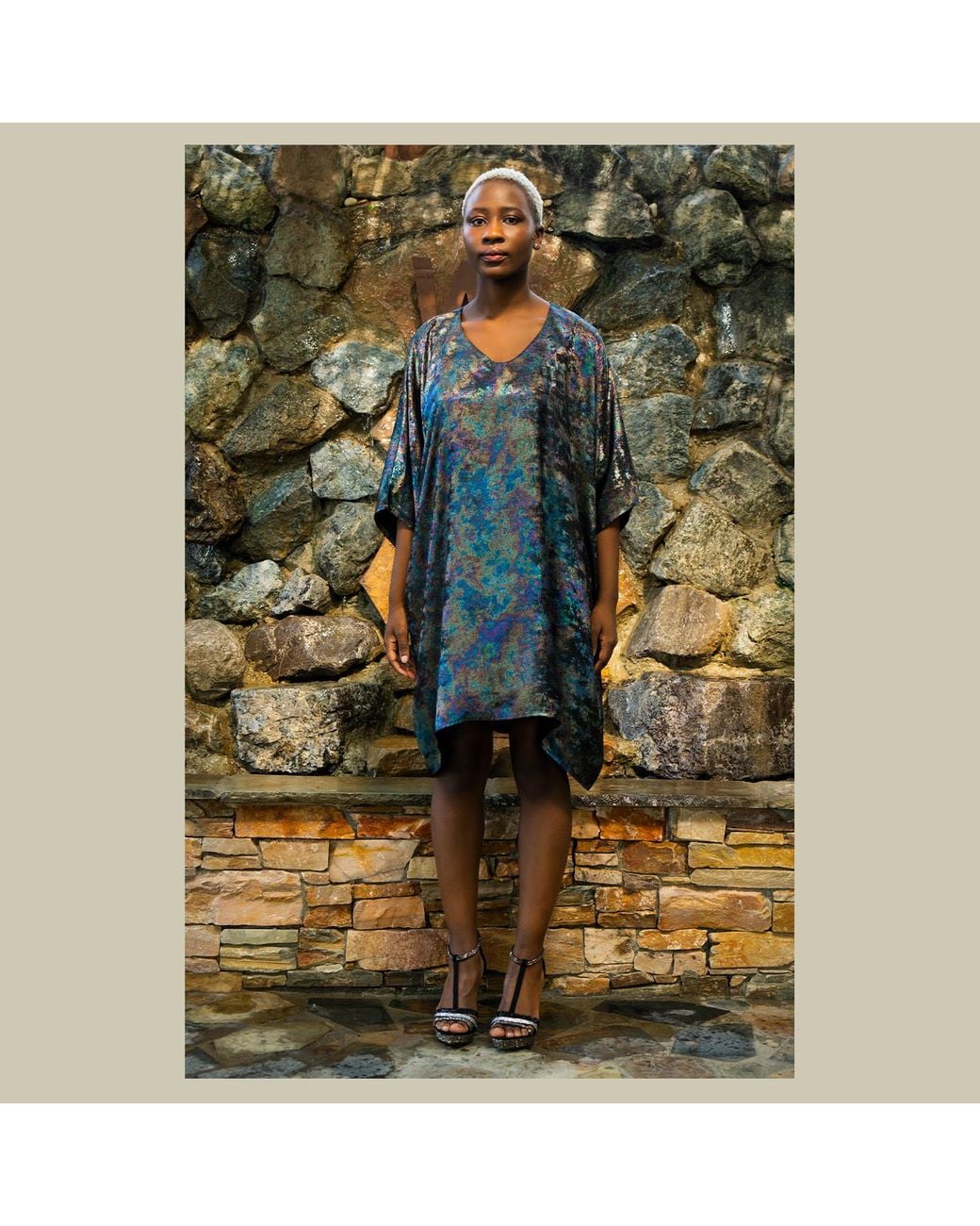 DHARA SHETH DUBAI Black Shadow Of Sequin Shimmer Short Kaftan Party Dress
