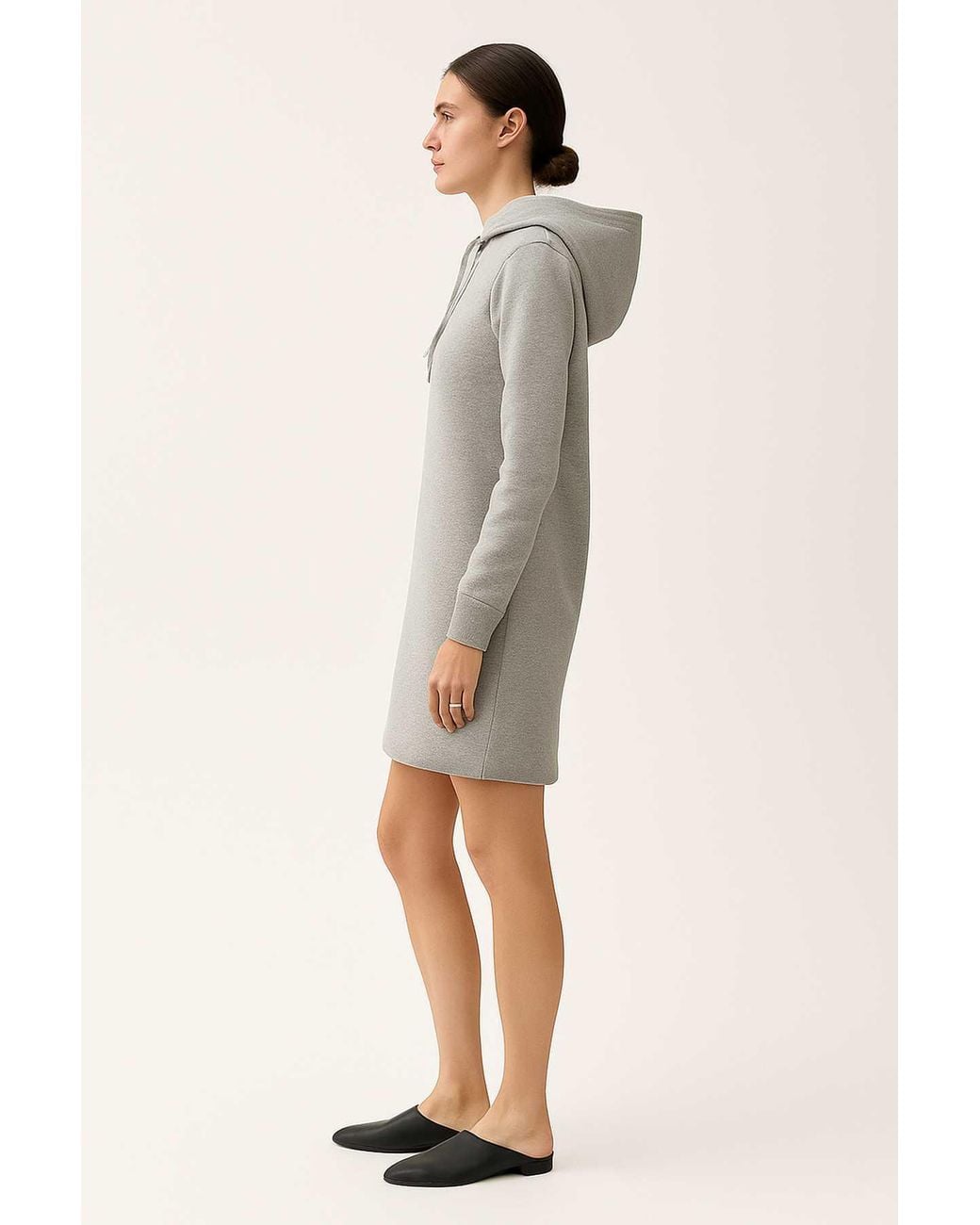 Conquista Gray Minimalist Hoodie Dress