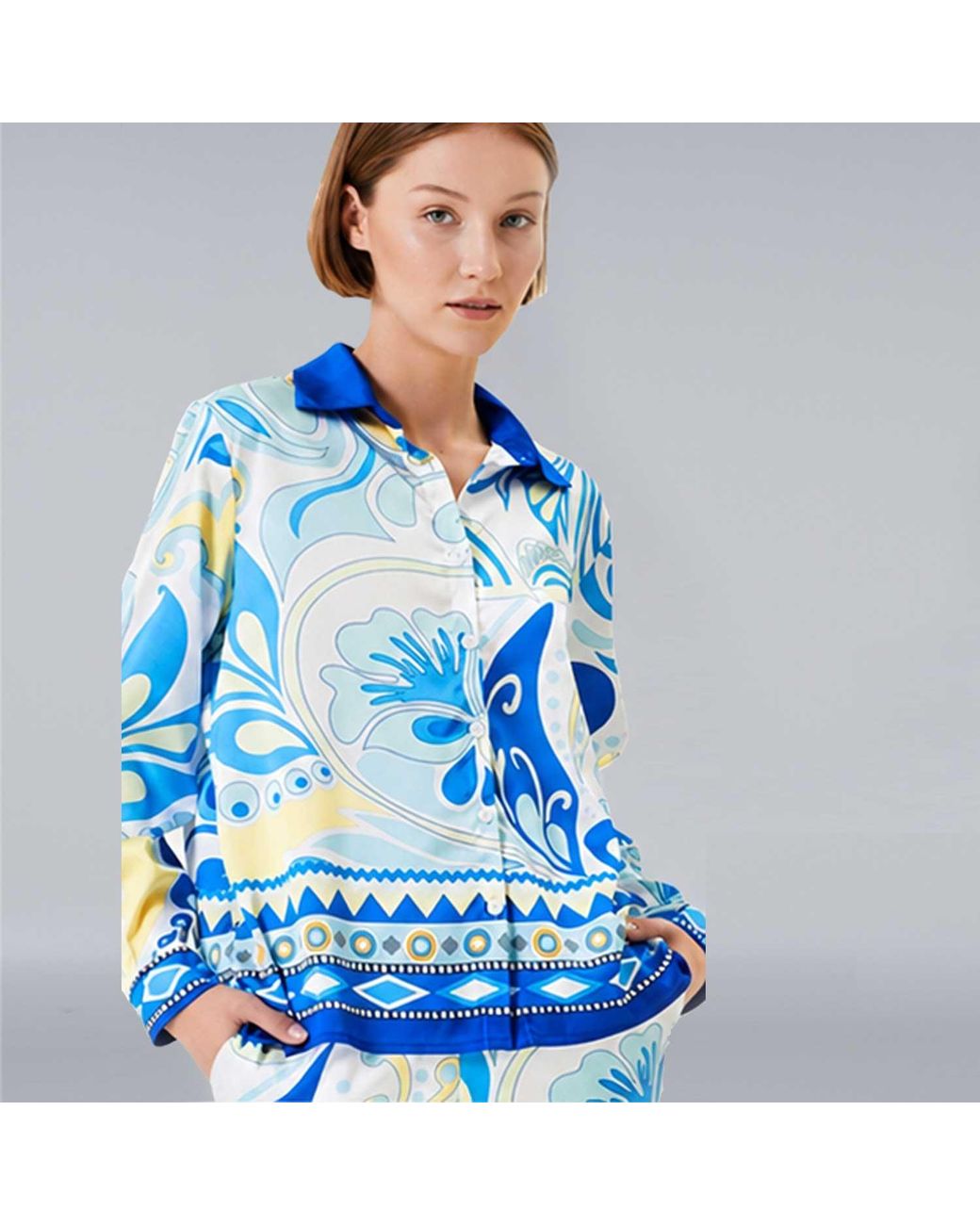 LOVEIST STORE Blue Trya Printed Long Sleeve Shirt