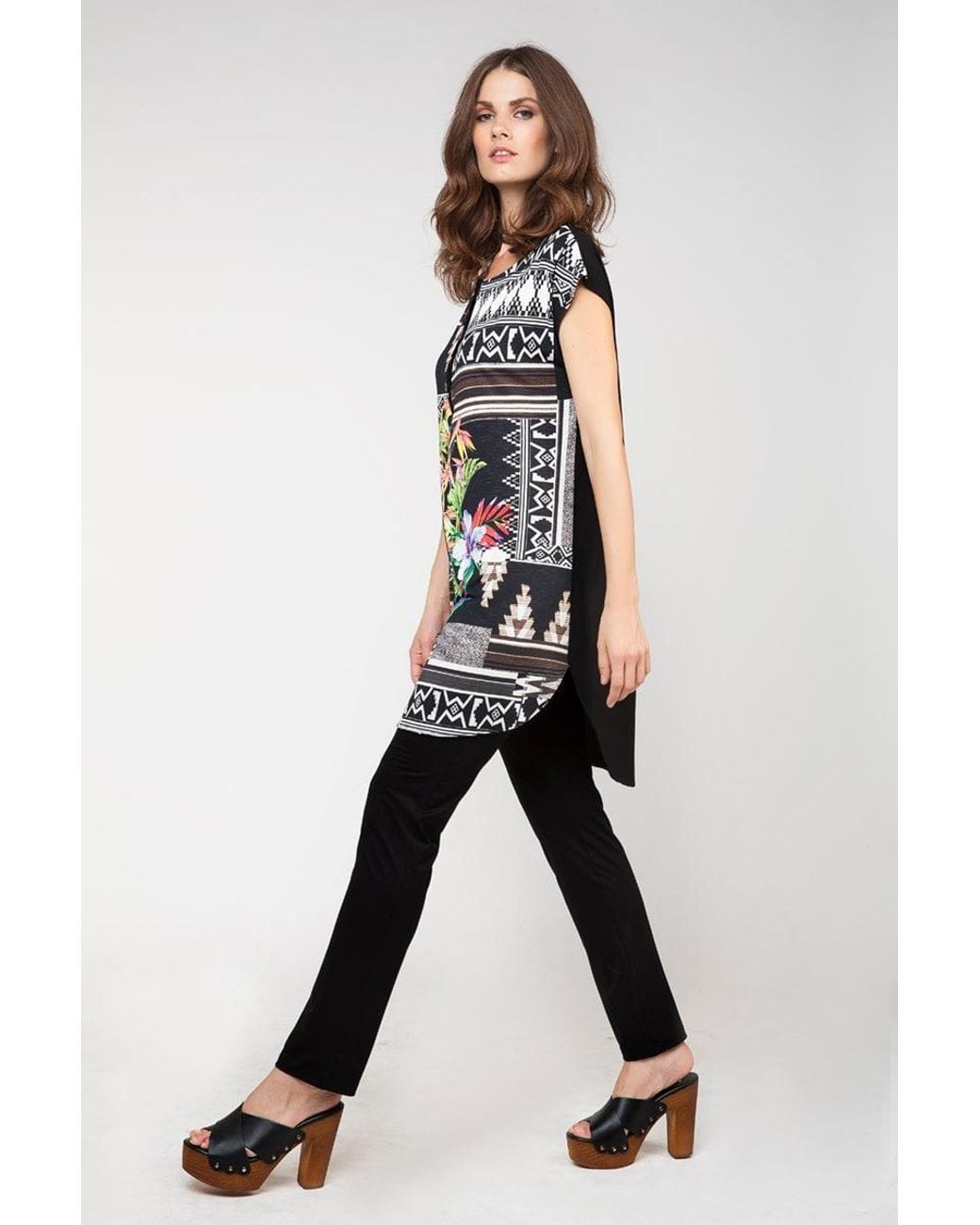 Conquista Black Wide Leg Trousers