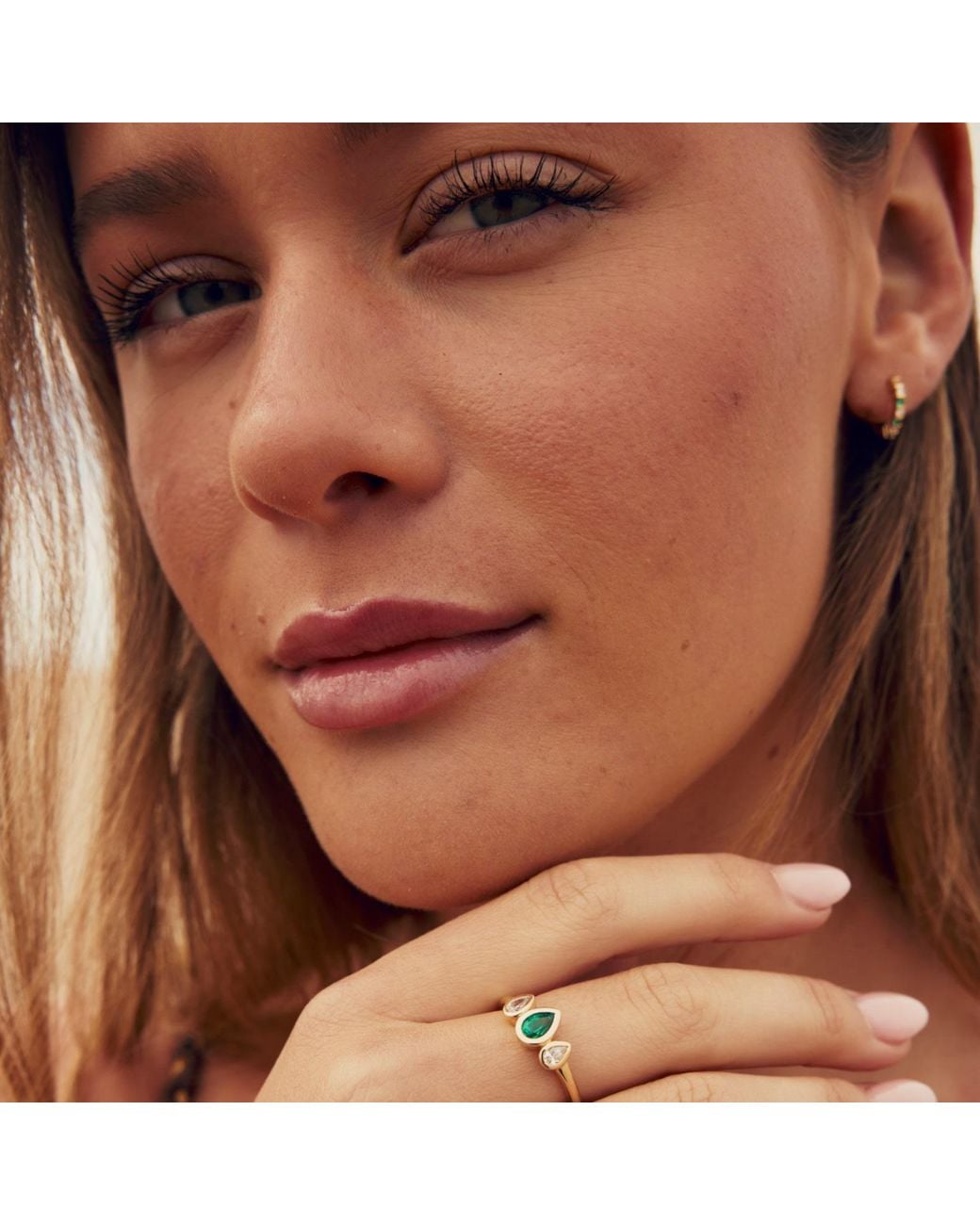 Jewelbird Metallic Emerald And Diamond Huggie Earrings