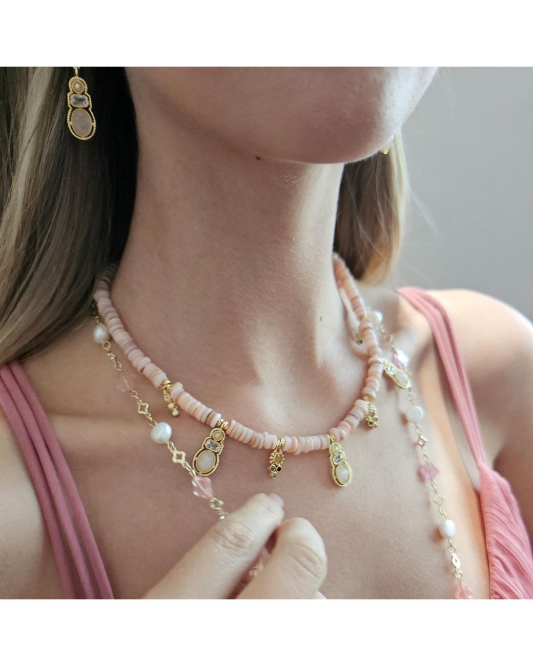Farra Pink Bohemian Shell With Rose Quartz Pendant Necklace