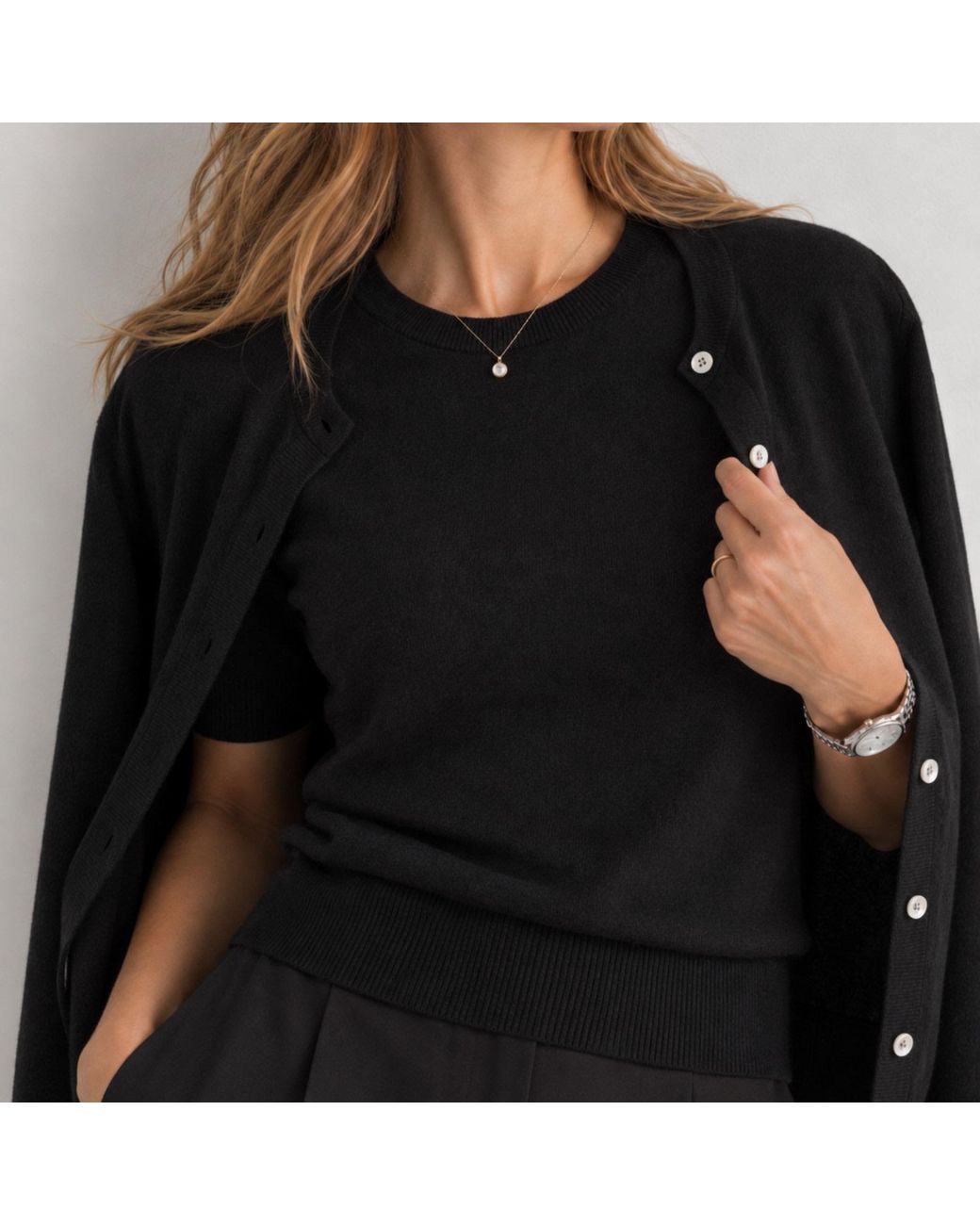 Nuvv Collection Black Cashmere And Wool Blend Short Sleeve Sweater – Premium Italian Yarn