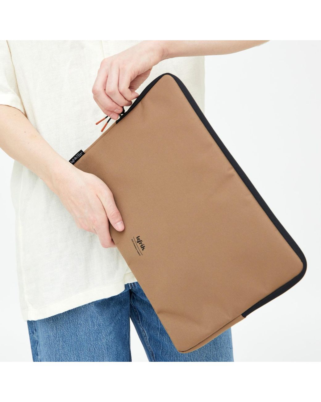 Lefrik Brown Capture Thirteen Laptop Case Camel