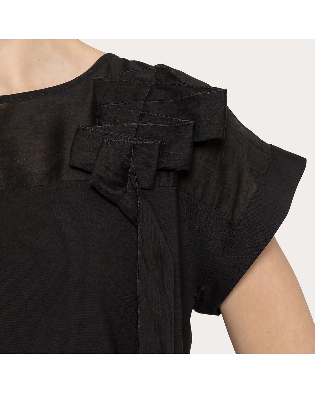 Nissa Black Bow-Detail Top