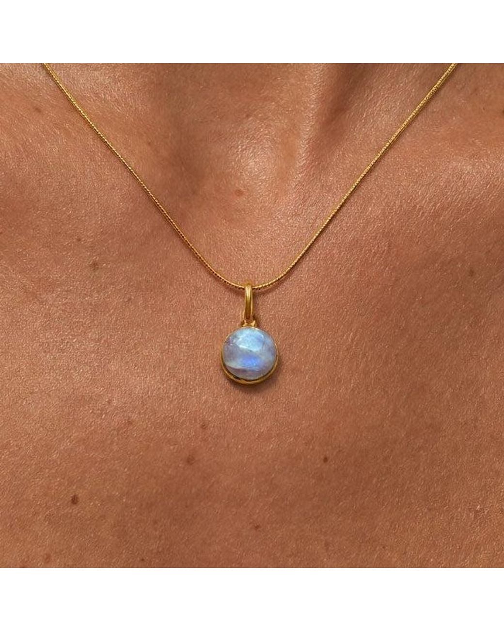 Saéa Metallic Dainty Moonstone Pendant Necklace On Snake Chain