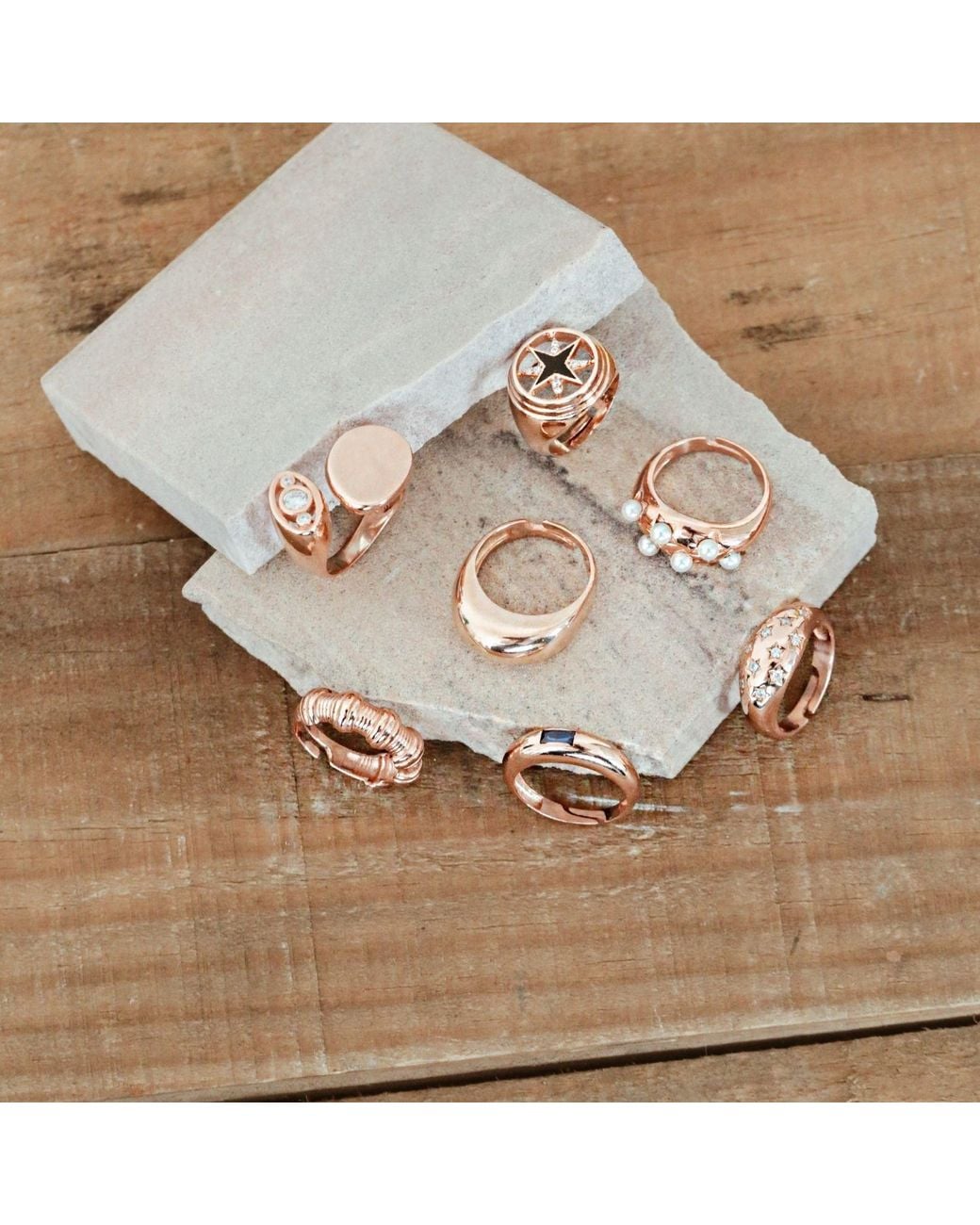 LINYA JEWELLERY White Bombay Stone Ring