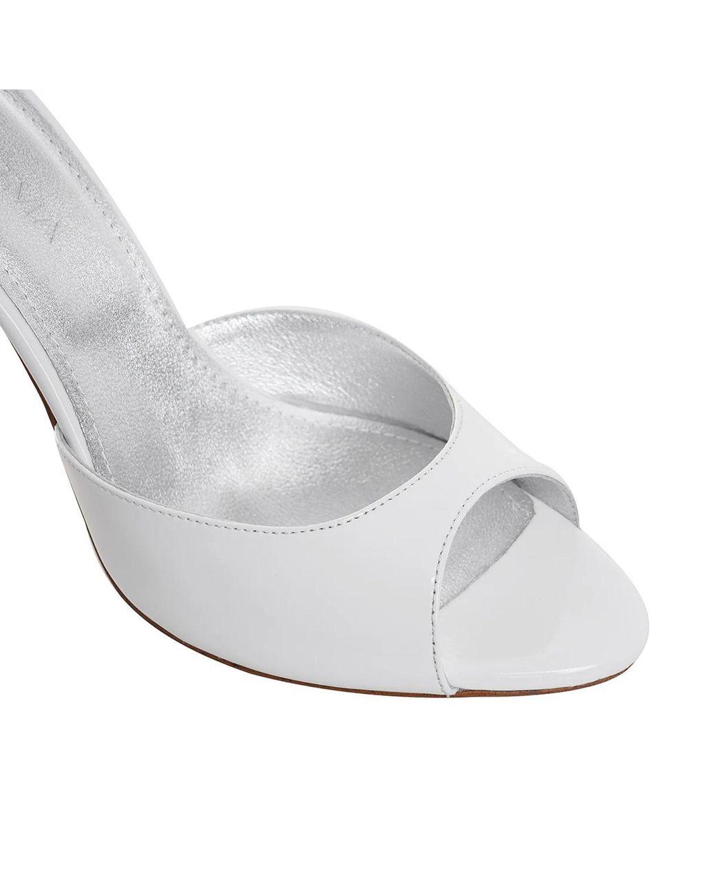 Ginissima White Vicky Patent Leather, Round Toe