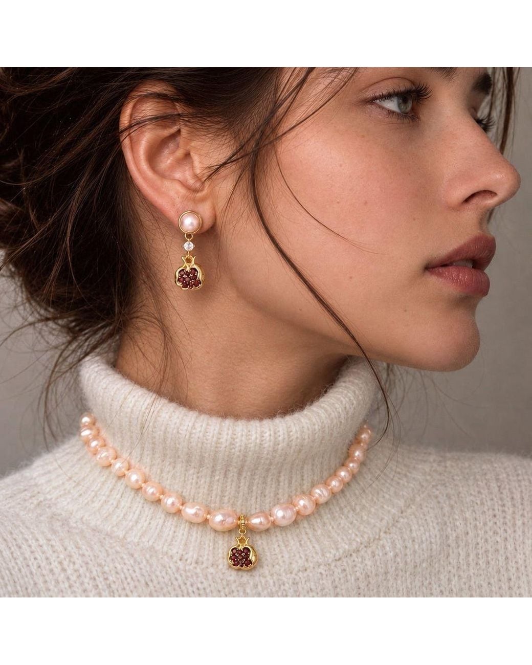 Ninemoo Metallic Grenade Rosée Pomegranate Pearl Necklace