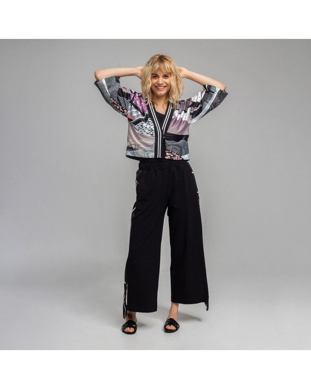 ARTISTA Blue Gaia Cropped Kimono