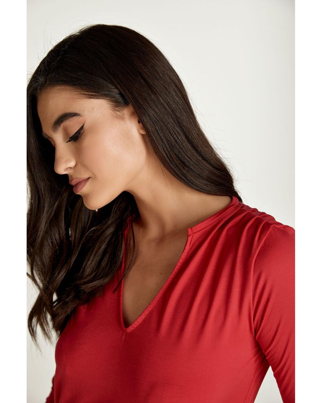 Conquista Red Jersey V Neck Top