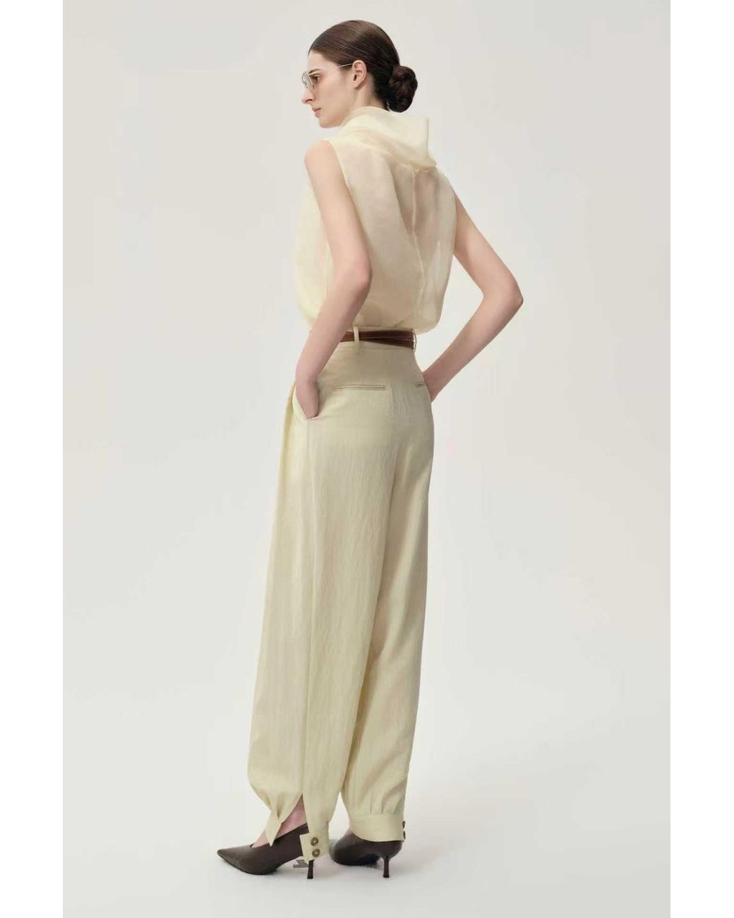 FRONT ROW SHOP Natural Neutrals Balloon Pleat Trousers Butter
