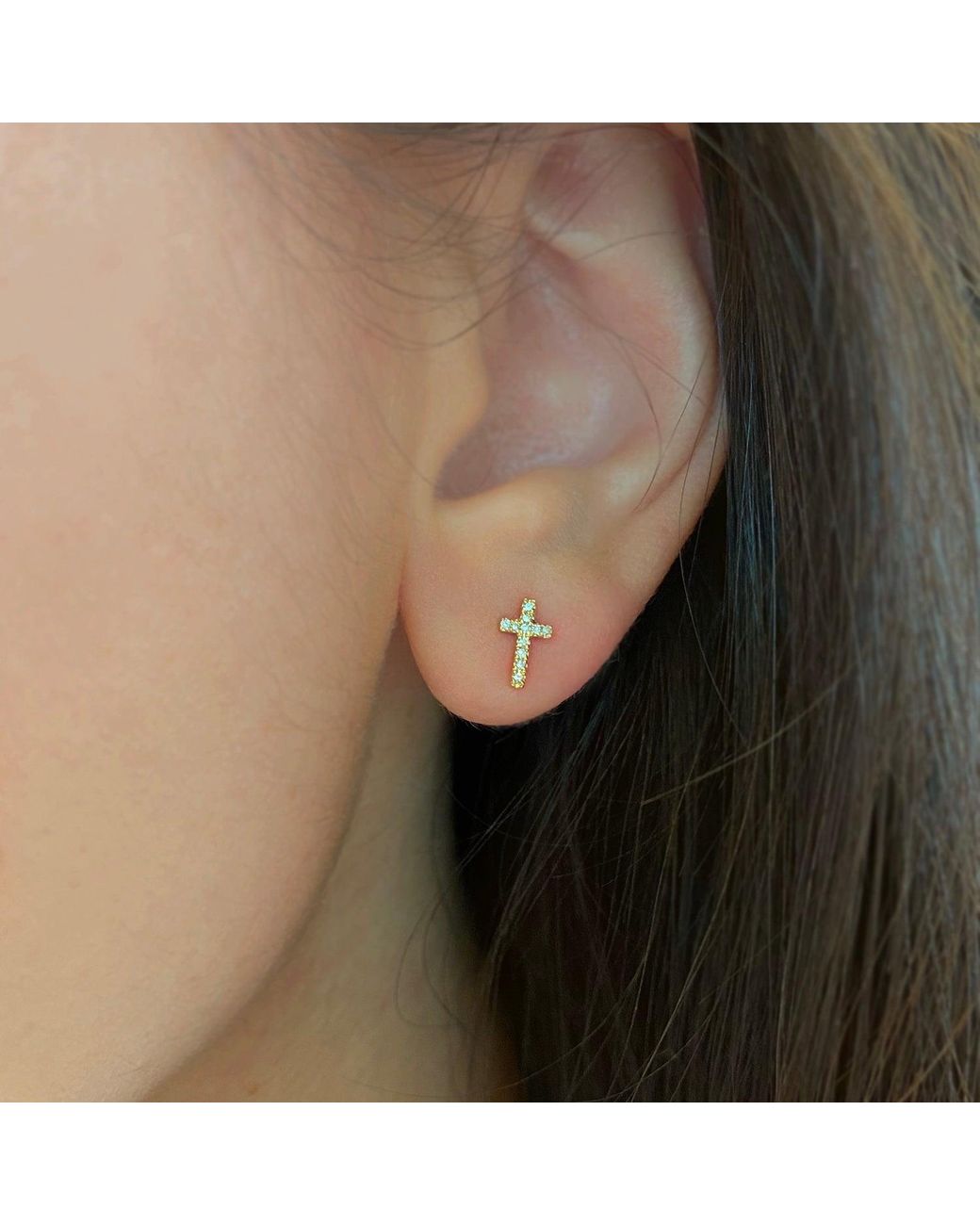 KAMARIA Metallic Cross Diamond Stud Earrings