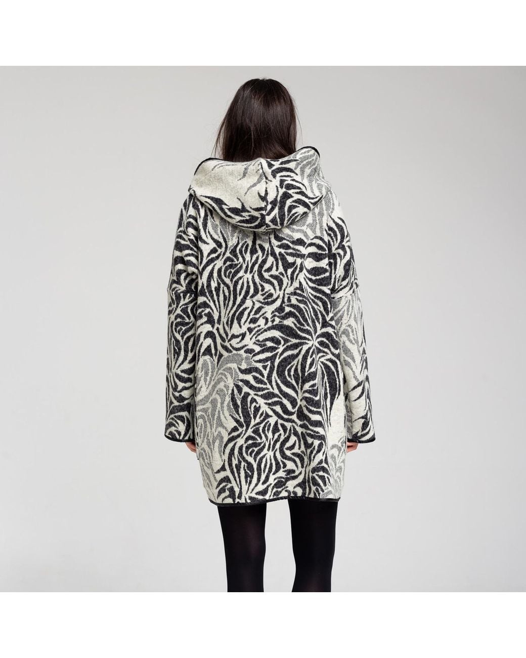 ARTISTA Black Tiger Little Coat