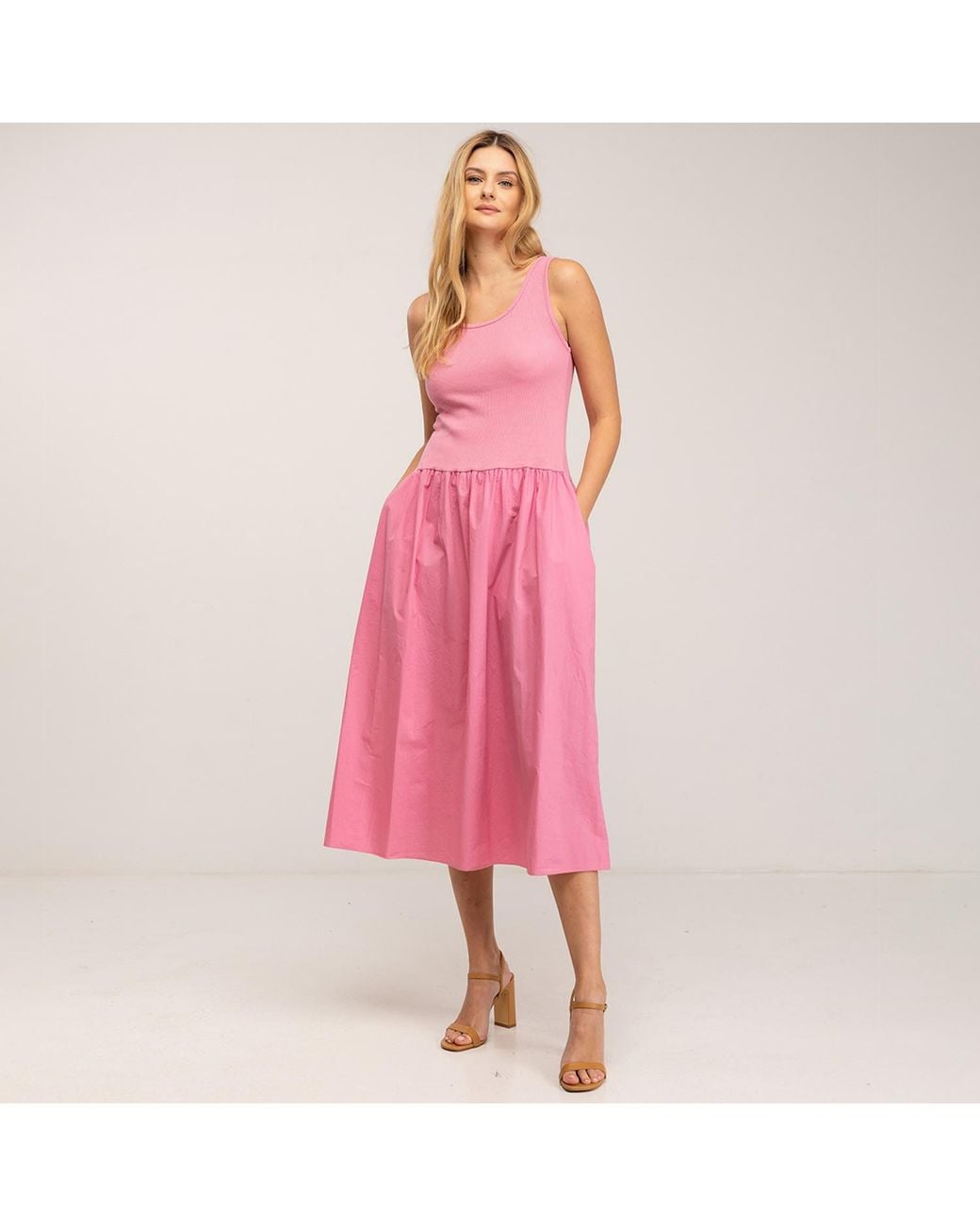 Tantra Spain Sl Pink Fitted Maxi Strap Dress With A Line Skirt And Pockets