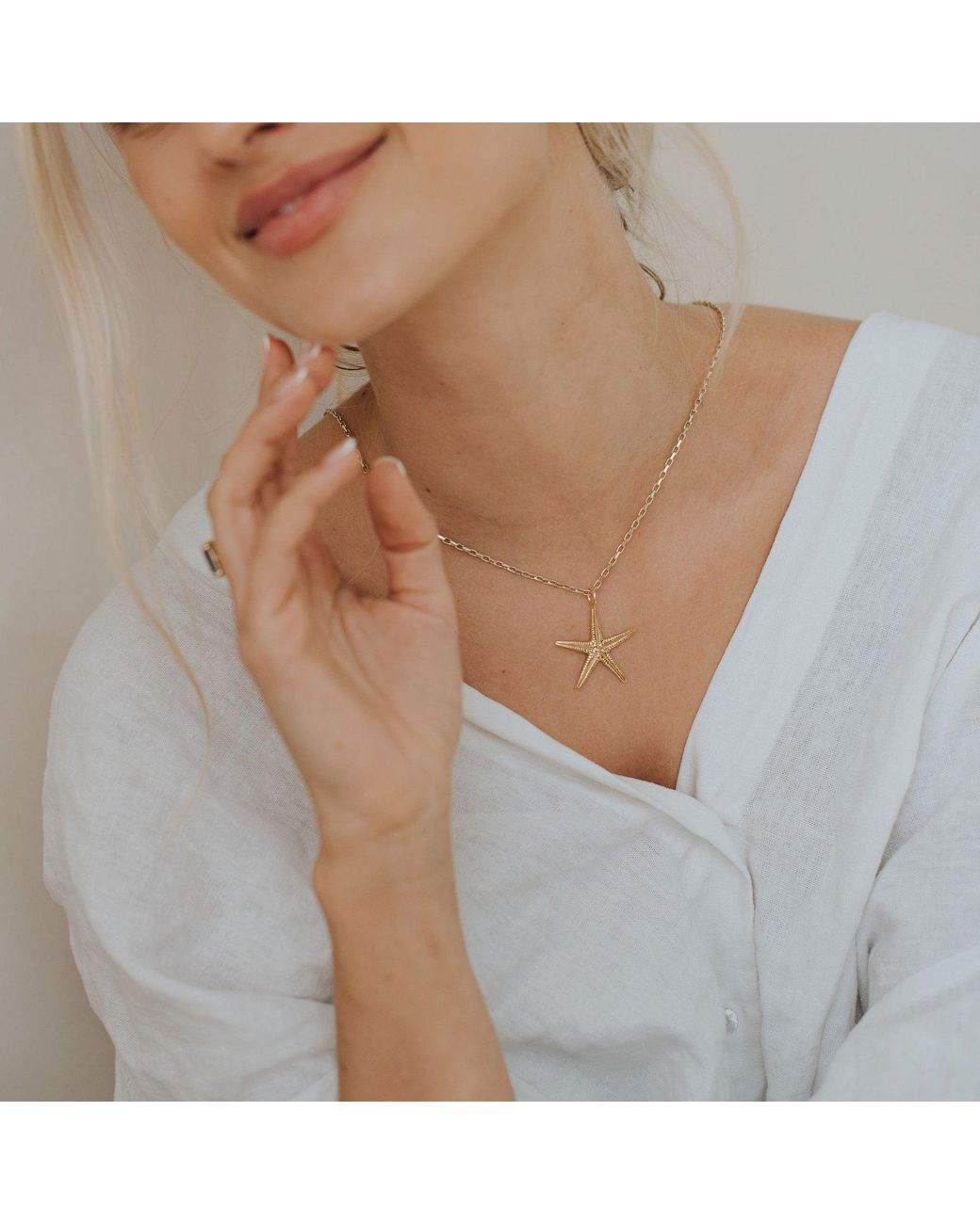 Dainty London Metallic Maxi Starfish Necklace