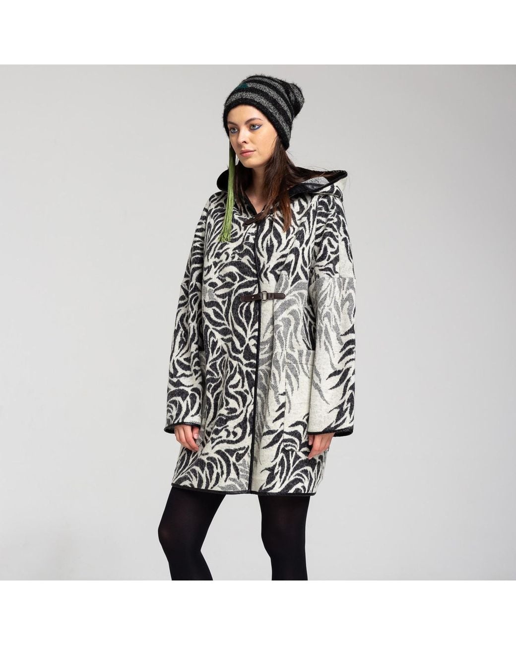 ARTISTA Black Tiger Little Coat