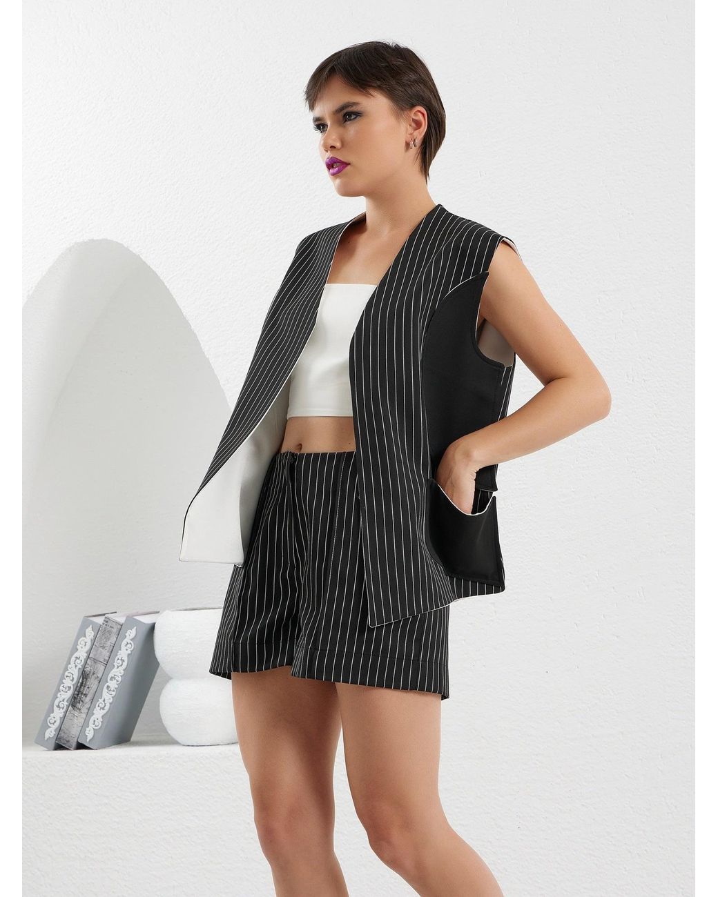 Lumina Eligma Black The Yacht Vest