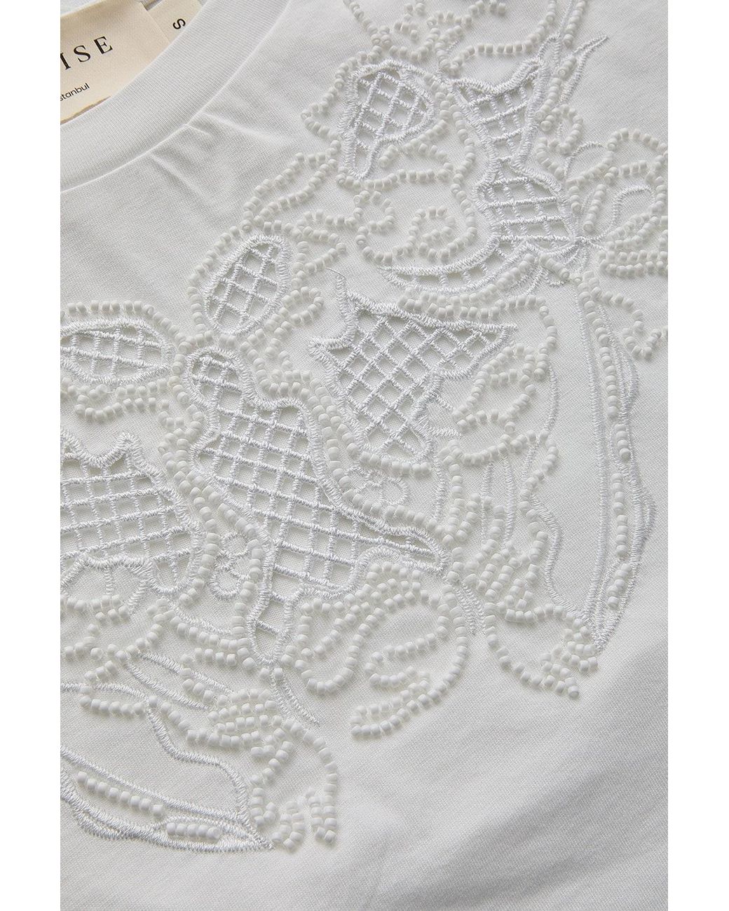 Exquise White Regular Oversized Embroidered Teagan Tee