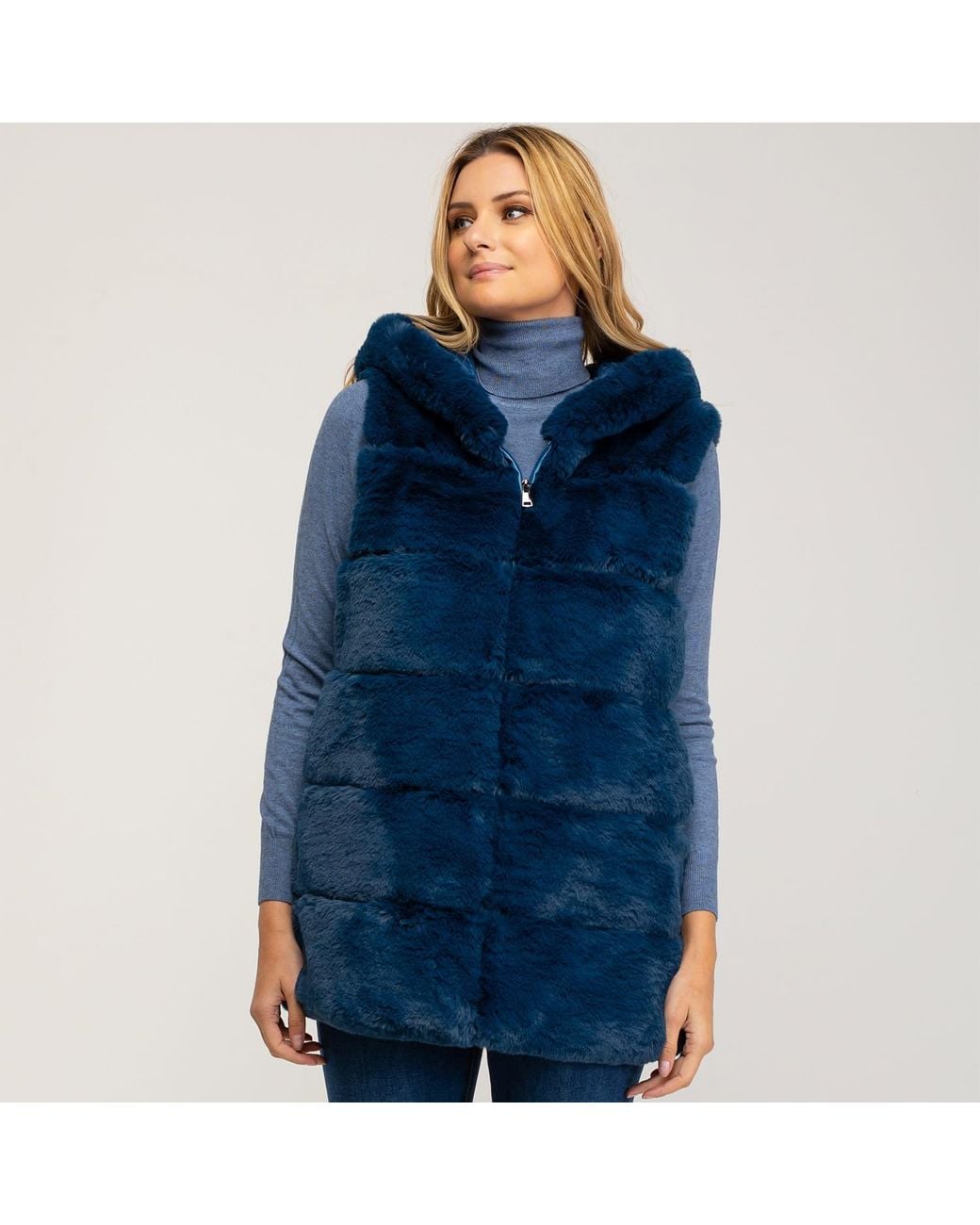 Tantra Spain Sl Blue Fur Vest With Hood And Zipper Closure