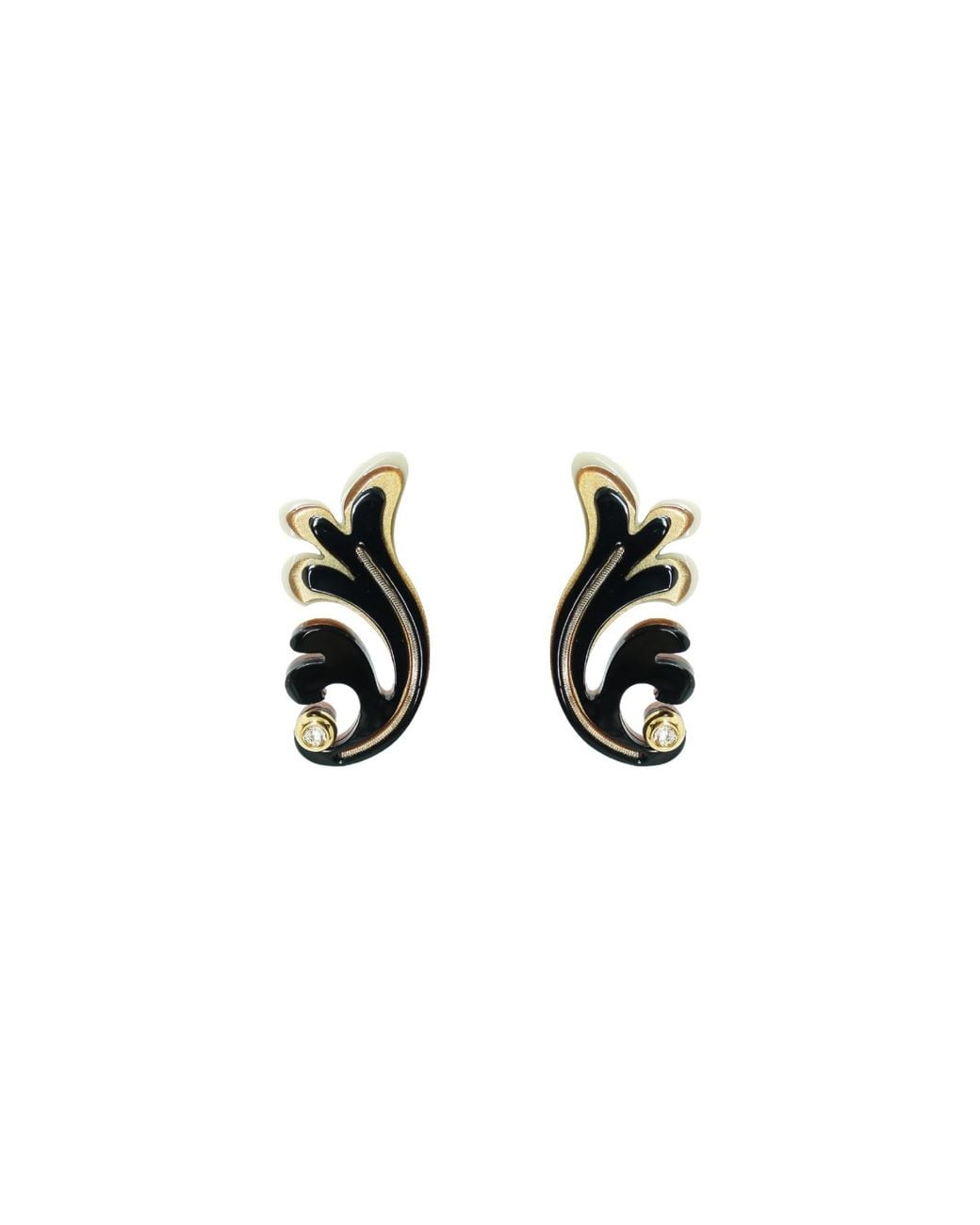 Gissa Bicalho Black Acrylic Handmade Earring Rosebush