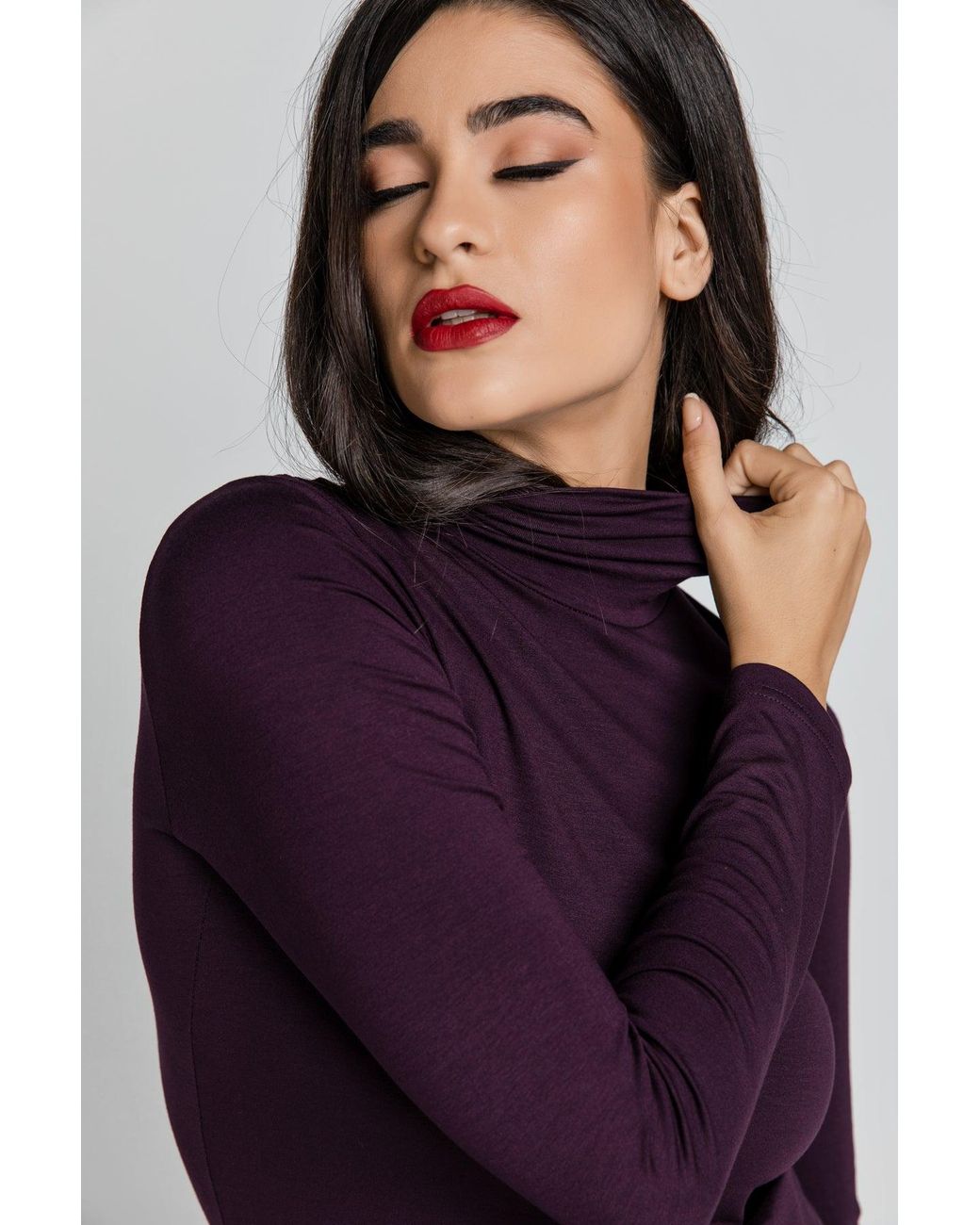 Conquista Purple Turtle Neck Top By
