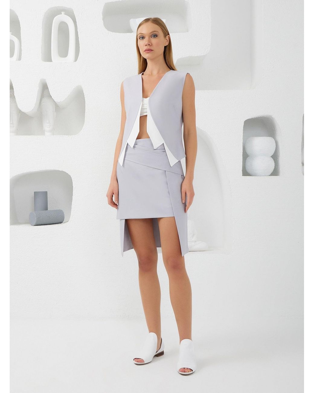 Lumina Eligma Gray Collar-Elle Vest